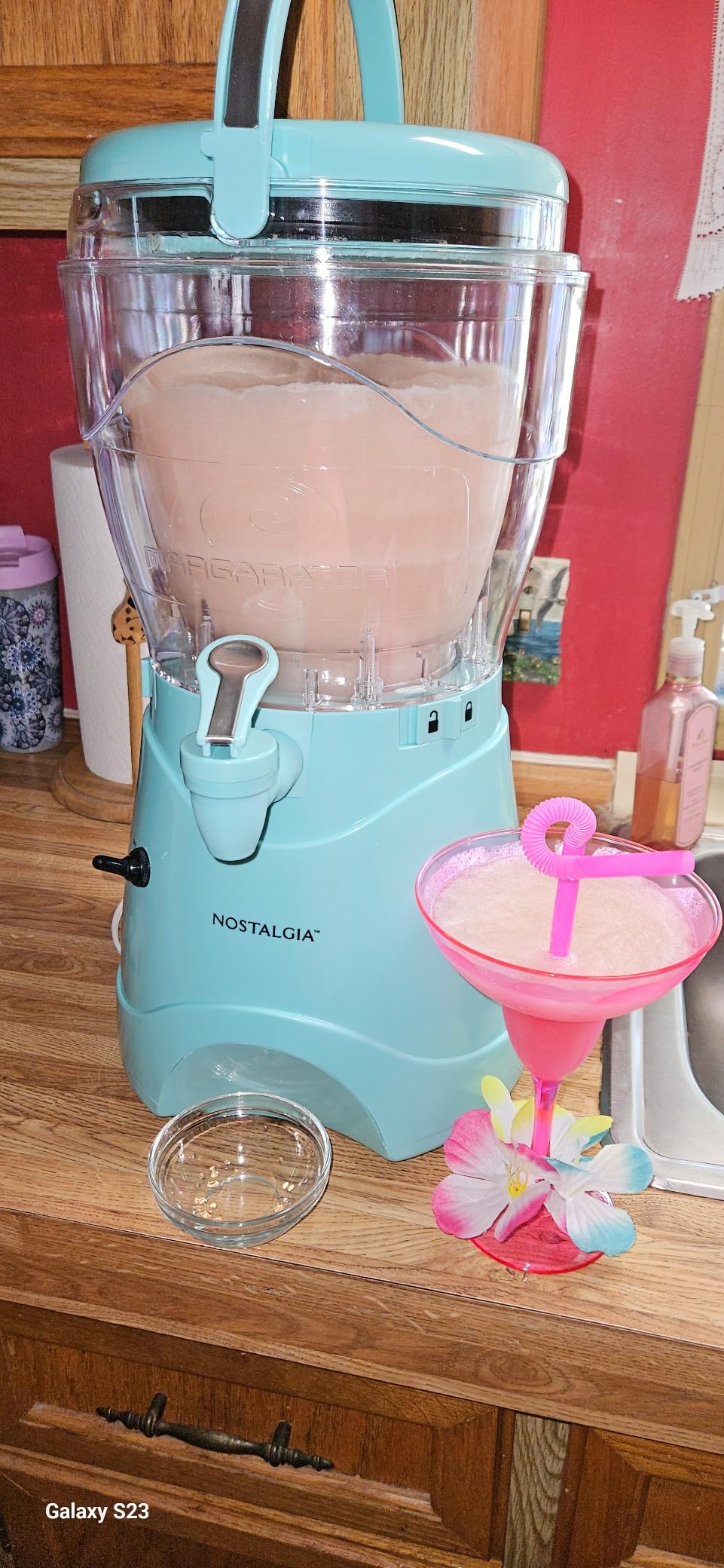 Nostalgia Frozen Drink Maker and Margarita Machine for Home - 128-Ounce Slushy Maker with Stainless Steel Flow Spout, Easy to Clean and Double Insulated, Aqua customer photo 2