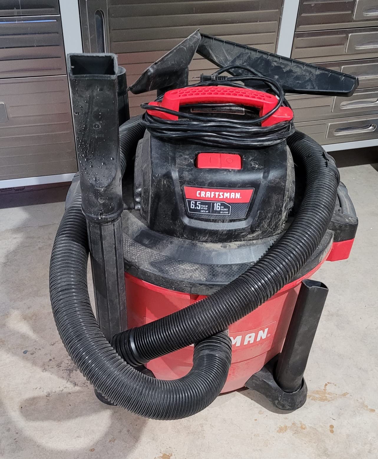 CRAFTSMAN CMXEVBE17595 16 Gallon 6.5 Peak HP Wet Dry Shop Vacuum customer photo 2