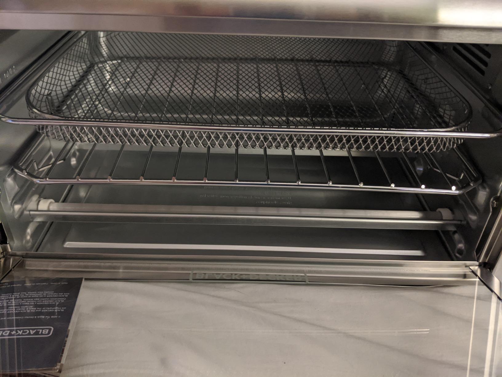 BLACK+DECKER XL 8-Slice Air Fry Toaster Oven, 5-in-1 | XL air fry oven fits a 9x13 pan or 12-inch pizza with bake, broil, toast and keep warm functions customer photo 1