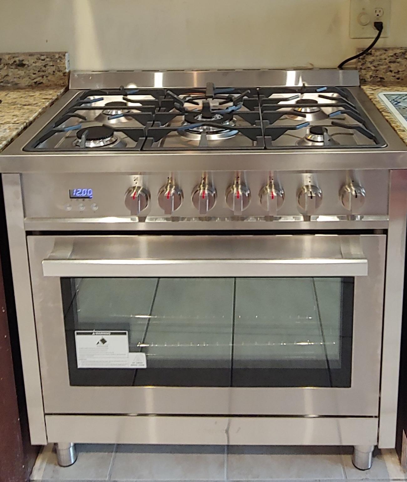 Cosmo 36 in. Nebula Collection 4.4 cu ft 5 Burner Gas Range Convection, Stainless Steel | COS-965AGC Oven Fan Circulation, Cast Iron Grates, Digital Display with Timer, Metal Knobs, Liquid Propane Convertible customer photo 2