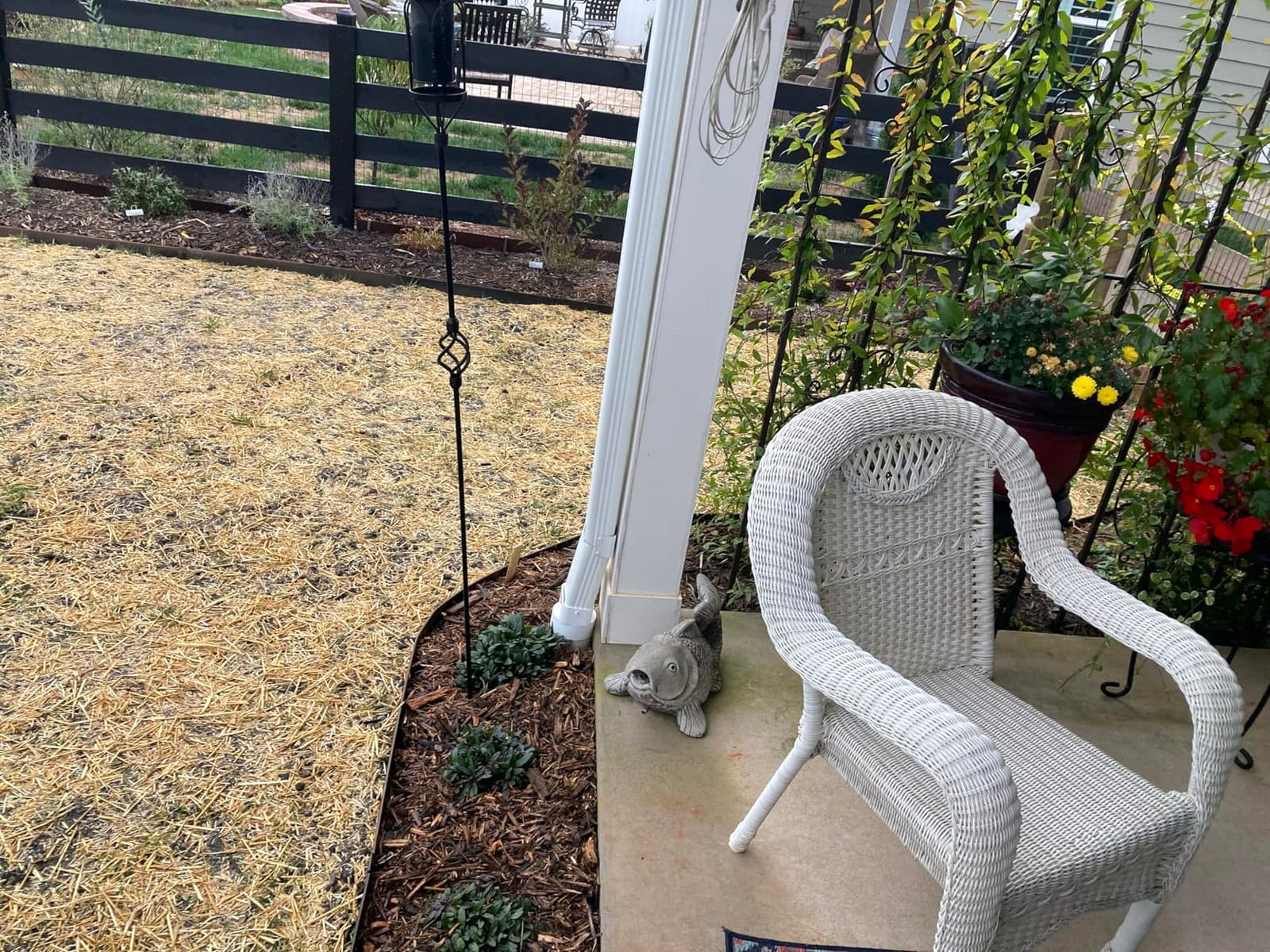 Edge Right - Hammer-in Landscape Edging - 48-inch Strips - 6-inch Depth 1/4-inch Rounded top COR-Ten Steel (5 Pack) customer photo 2