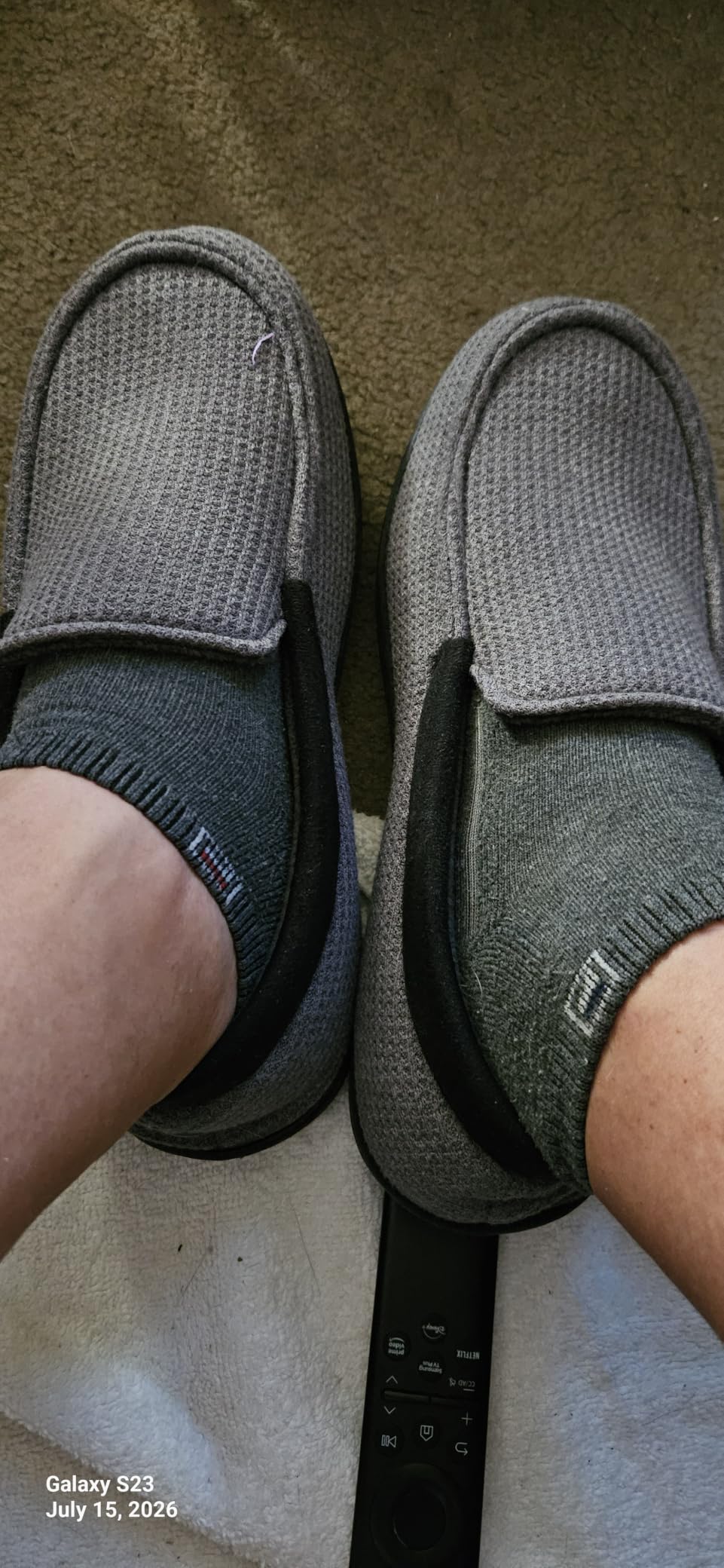 HomeTop Men's Knit Moccasin Slippers Memory Foam House Shoes Indoor Outdoor | Breathable,Indoor,Outdoor,Fleece Lining,Machine-washable,Non-slip customer photo 2