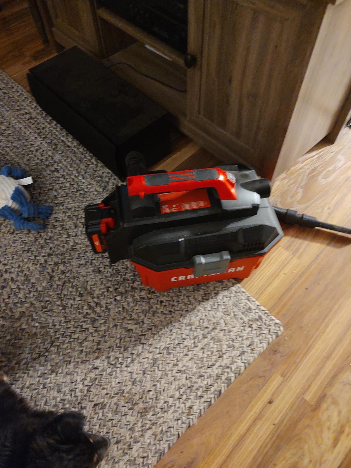 CRAFTSMAN CMCV002B 20V Max 2 gallon Wet Dry Vac (Tool Only) customer photo 1