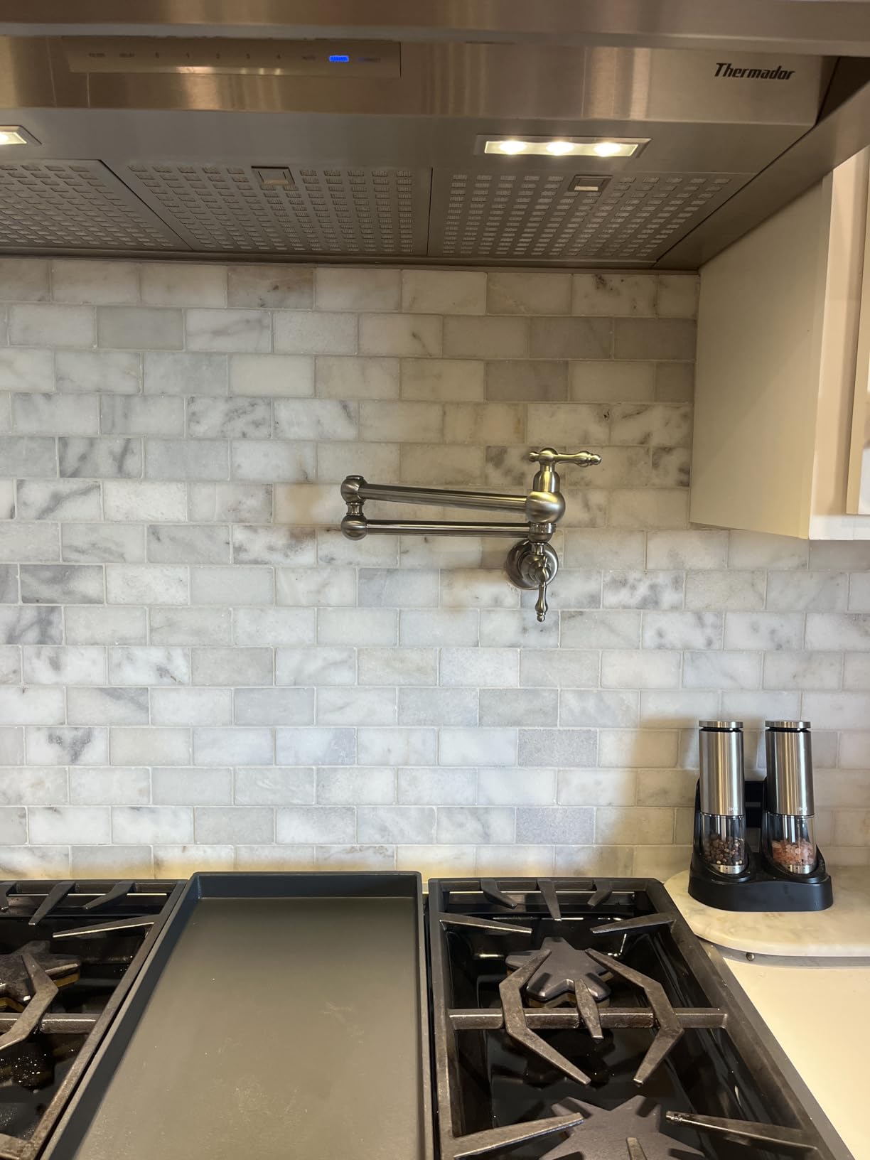 Pot Filler Faucet Brushed Nickel - WOWOW Solid Brass Pot Filler Wall-Mounted Pasta Faucet with Double Joint Swing Arm for Kitchen Over Stove customer photo 2