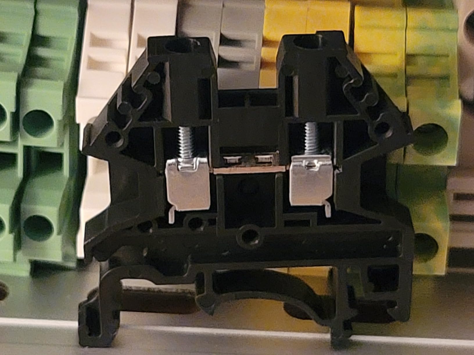 DIN Rail Terminal Blocks Kit by International Connector 20 Dinkle DK2.5N DIN Terminal Block Connectors 12-22 AWG Gauge 20A 600V, Ground Blocks, Jumpers, End Covers, End Brackets on 8'' Aluminum Rail customer photo 1