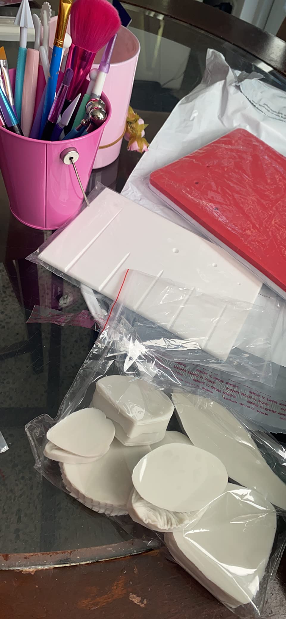 62pcs Gumpaste Flowers and Leaves Fondant Tool Leaf Tool Kit Gum Paste Flower Cutter Set Stainless Steel Flower Cutter Silicone Molds Foam Pad Veining Board Ball Tools Modelling Tools Brushes customer photo 2