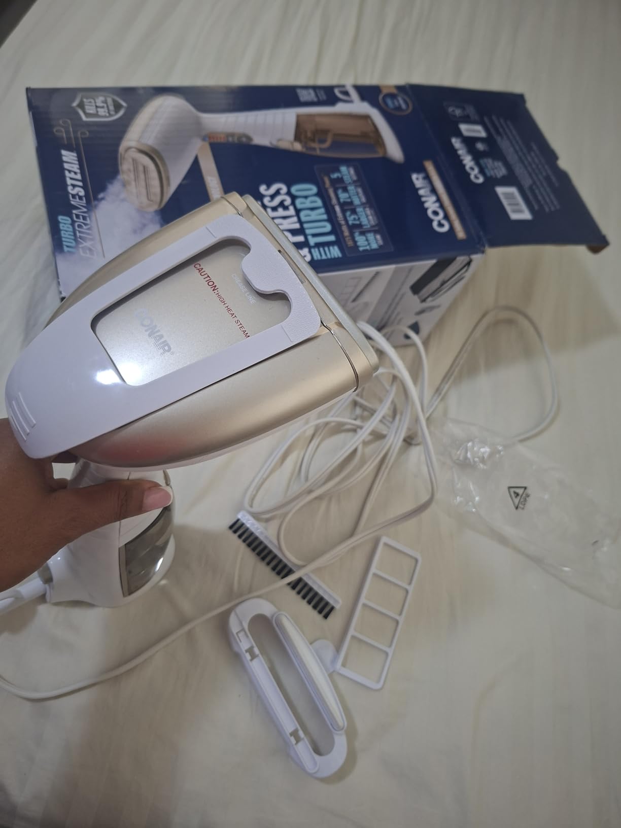 Conair Handheld Garment Steamer for Clothes, Turbo ExtremeSteam 1875W Fabric Steamer, Portable Handheld Design, Strong Penetrating Steam, White/Champagne customer photo 1