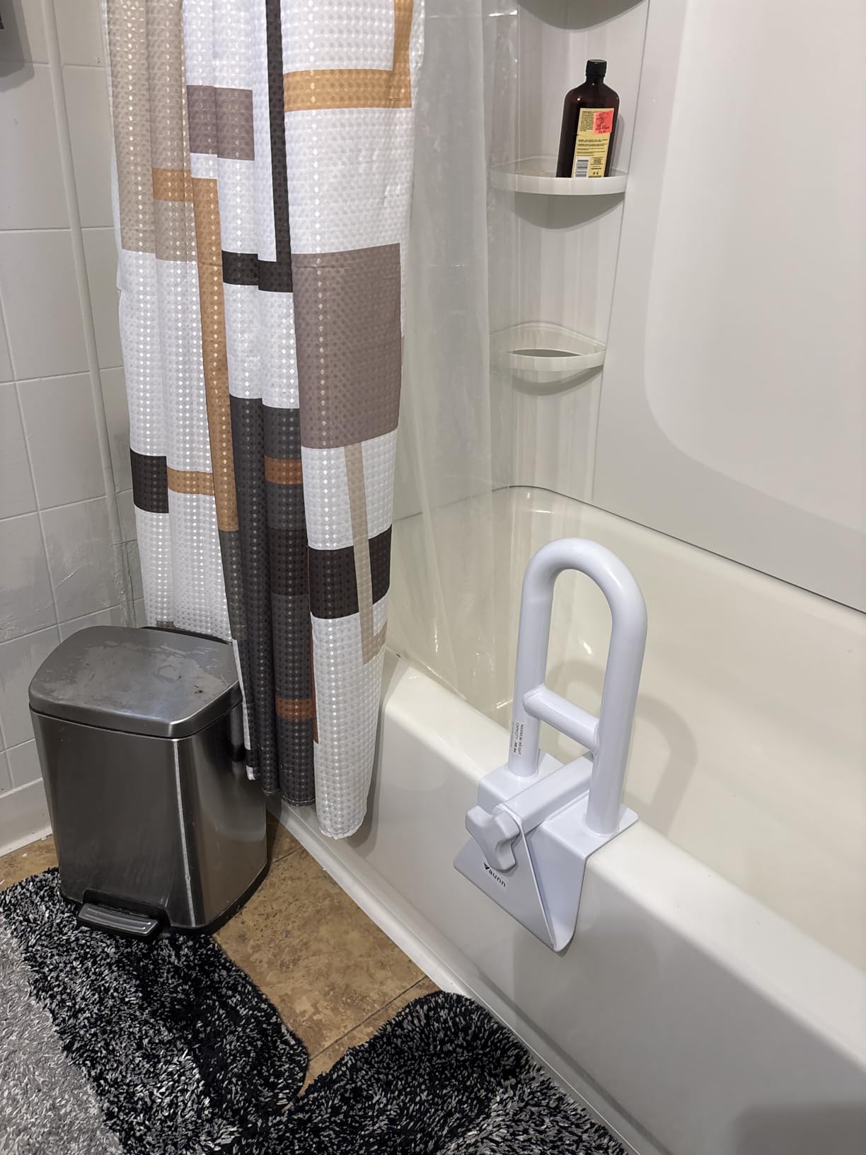 Vaunn Medical Secure Bathtub Safety Rail, Shower Grab Bar Handle for Elderly and Disabled, Secure Locking Tub Clamp, 300 lbs customer photo 1