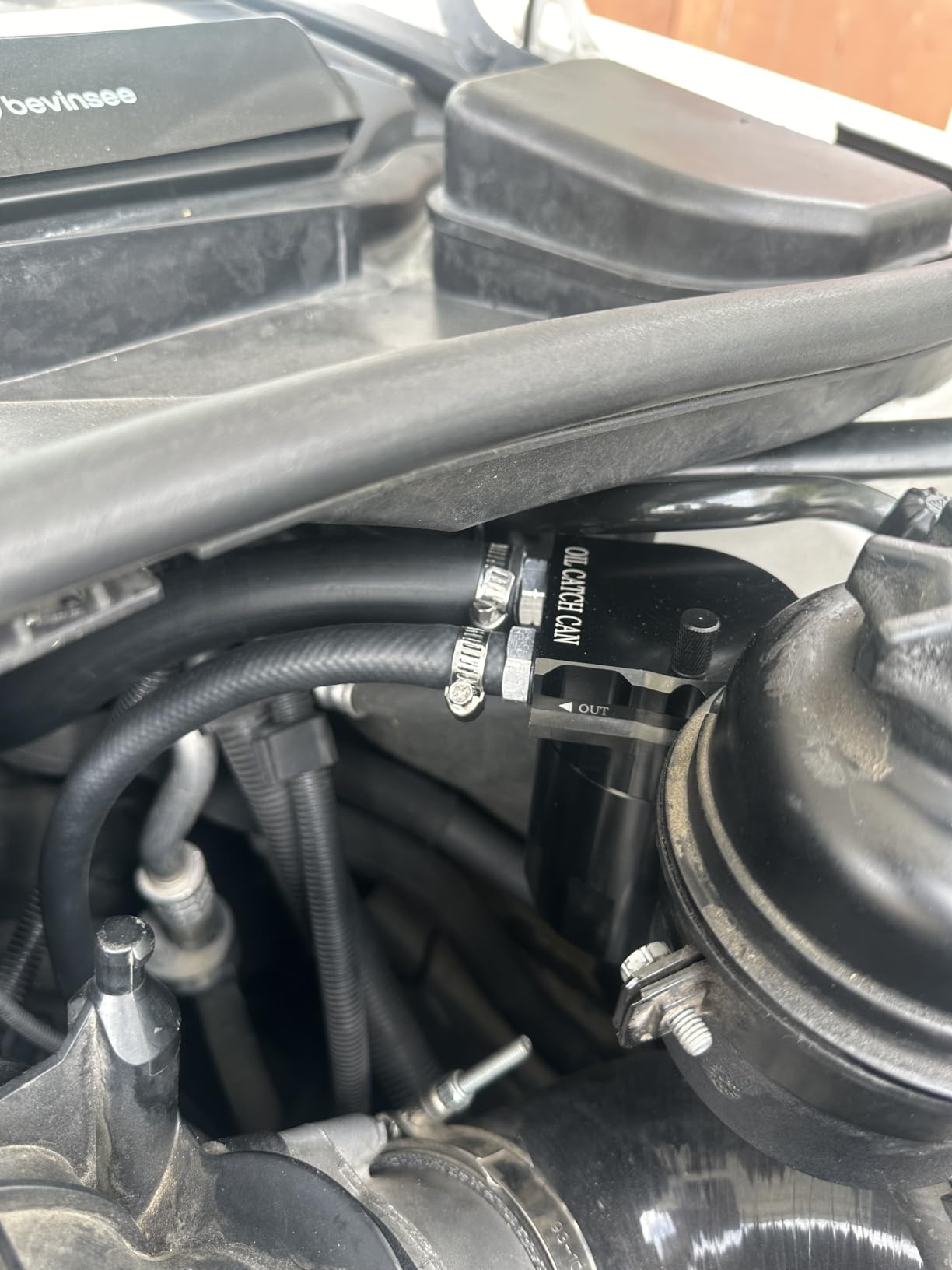 EVIL ENERGY Oil Catch Can, Universal Baffled Catch Can Kit with NBR Fuel Hose, 300ml Aluminum Air Oil Separator Tank for PCV System customer photo 2