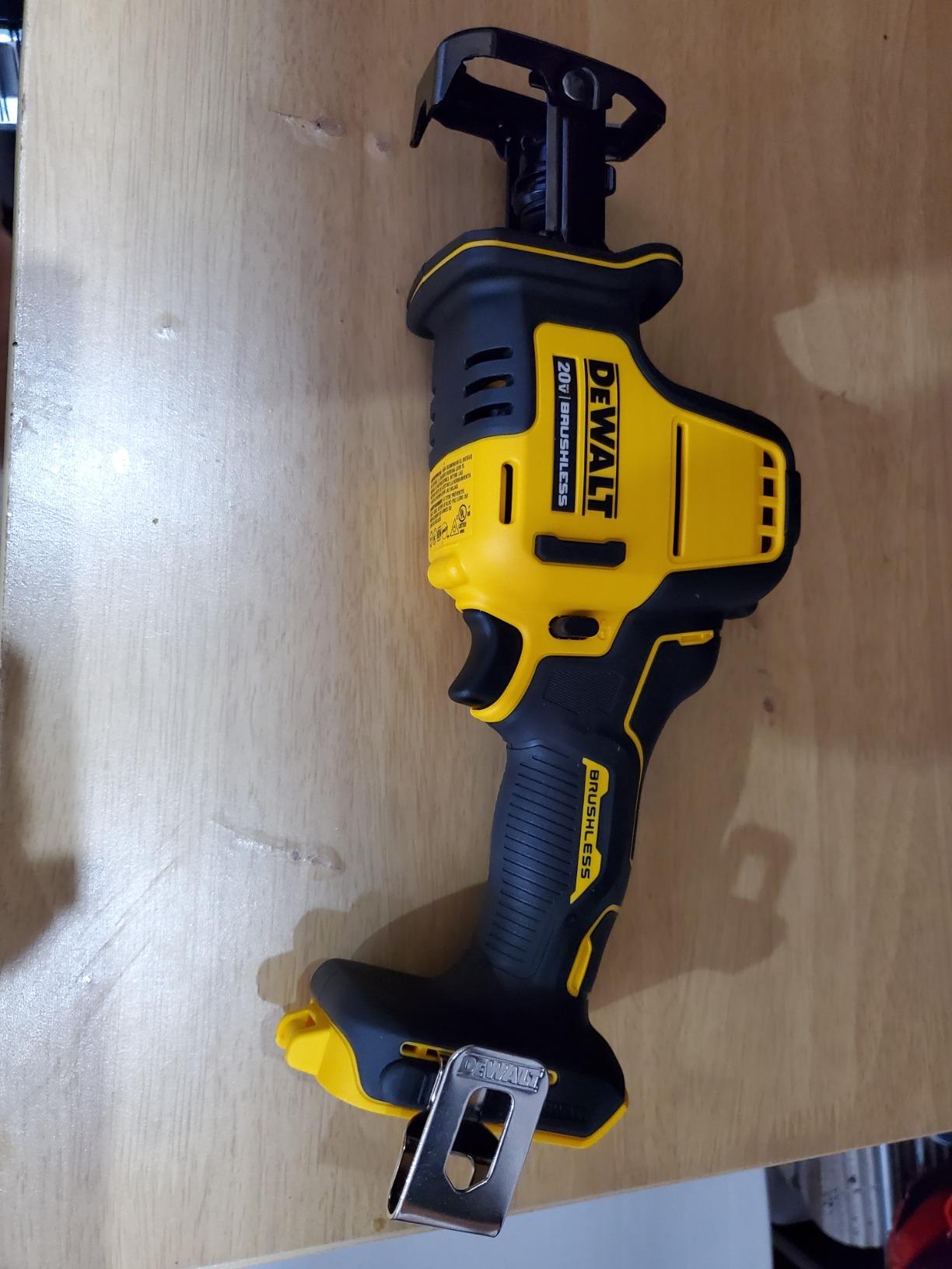 DEWALT ATOMIC 20V MAX* Reciprocating Saw, One-Handed, Cordless, Tool Only (DCS369B) customer photo 2