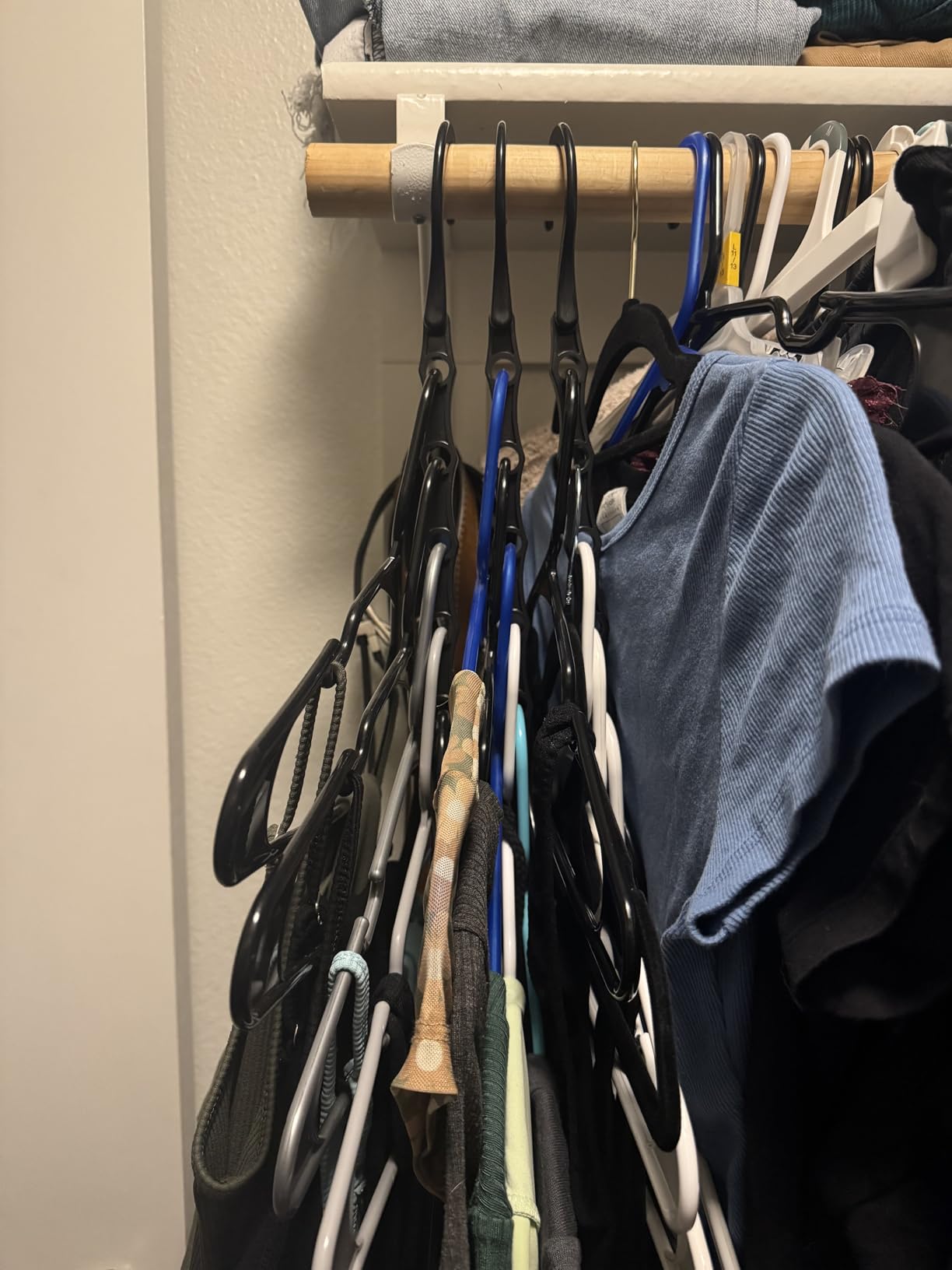 AMKUFO 6 Pack-Closet-Organizers-and-Storage, Space-Saving-Hangers Black customer photo 2
