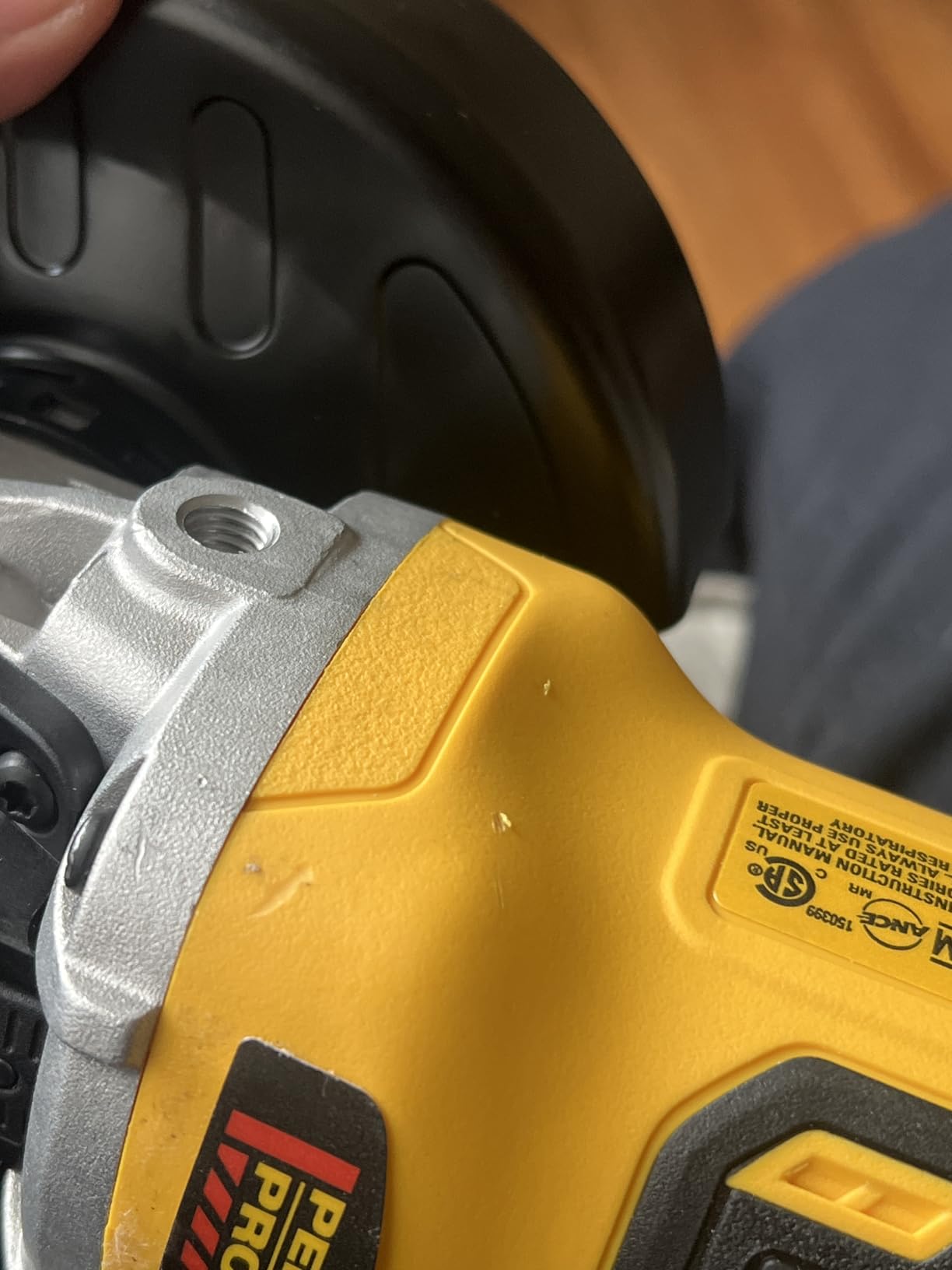 DEWALT 20V MAX* XR Angle Grinder with Kickback Brake, Slide Switch, 4-1/2-Inch, Tool Only (DCG405B) customer photo 1