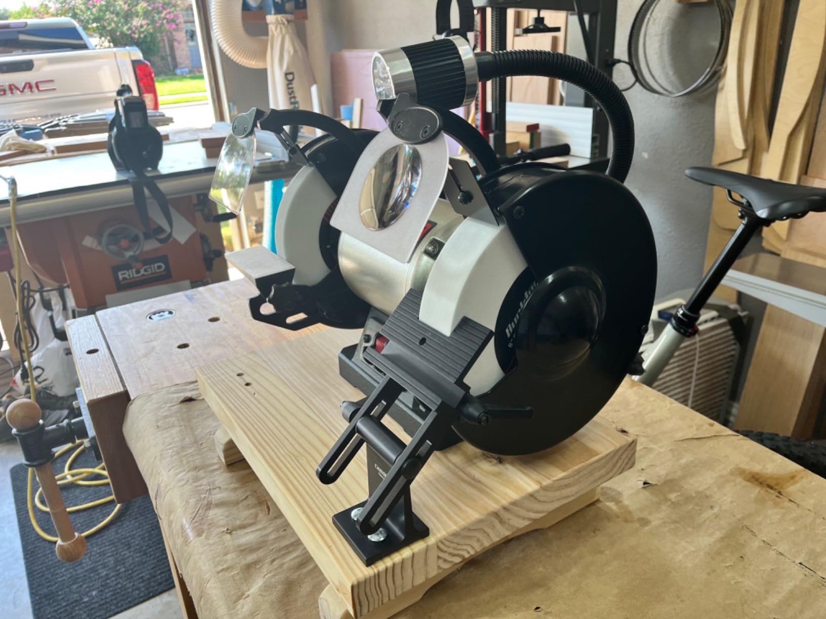 BUCKTOOL 8