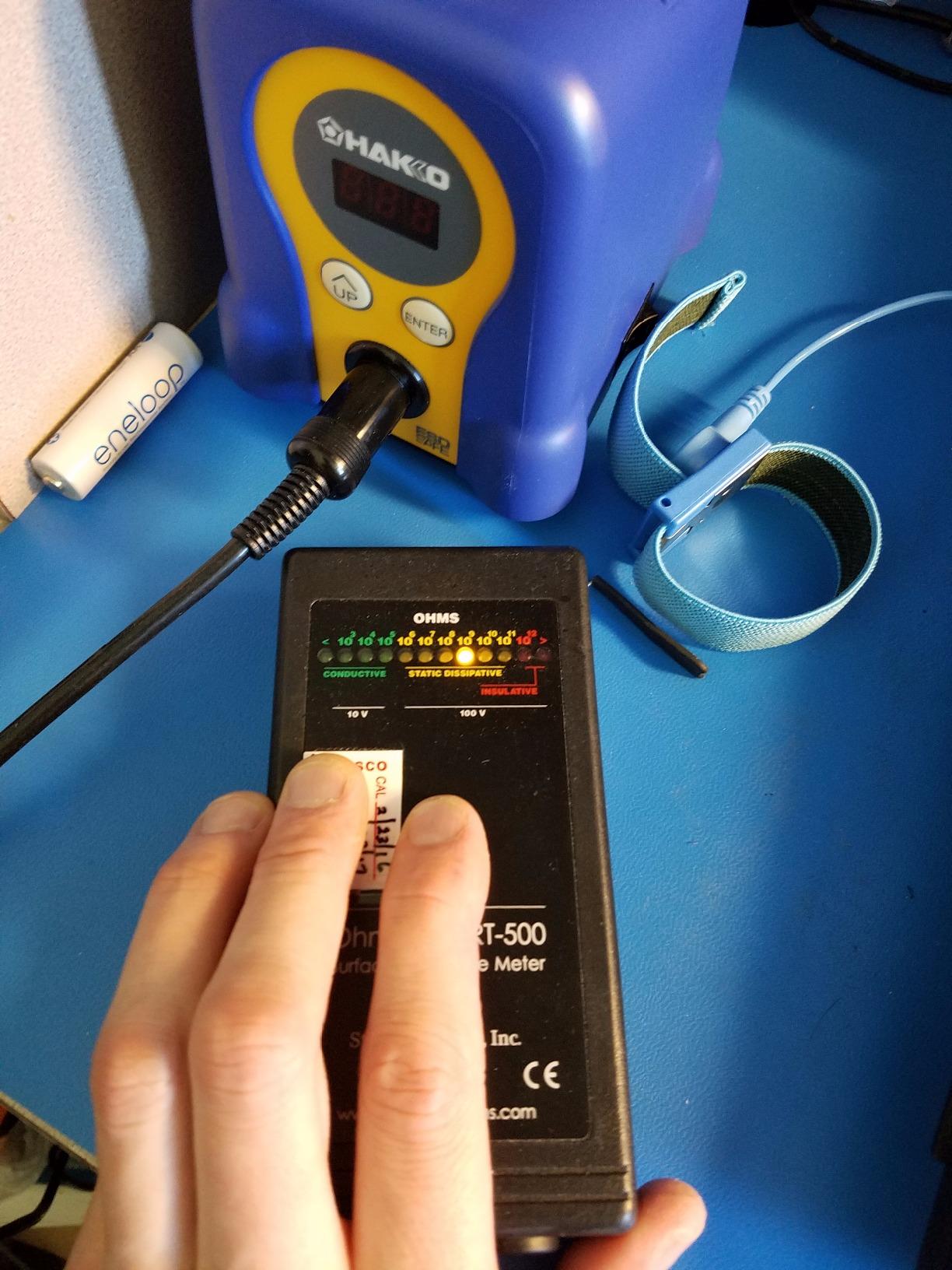 Bertech ESD Anti-Static Table Mat Kit, 16 In. x 24 In., Blue, Includes an ESD Wrist Strap and ESD Grounding Cord, MADE IN USA customer photo 2