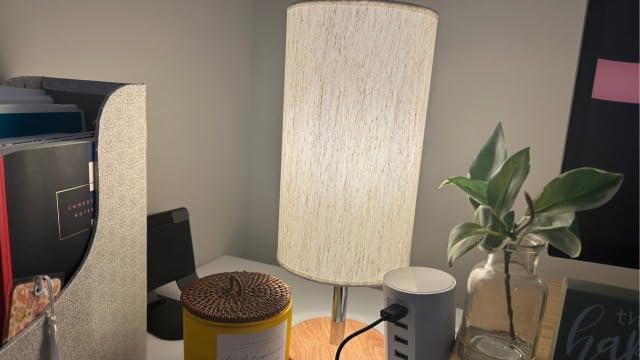 Yarra-Decor Bedside Table Lamp with USB Ports - Touch Control for Bedroom 3 Way Dimmable Nightstand Lamp with Round Fabric Shade customer photo 1