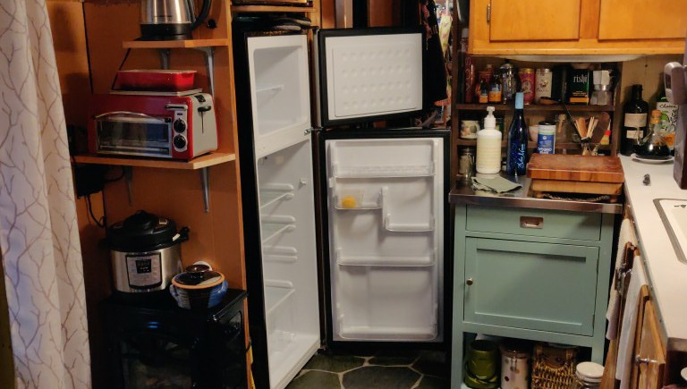 Frigidaire 2 Door Apartment Size Refrigerator/Freezer Combo, 7.5 cu ft, Platinum Series, Stainless Steel customer photo 1