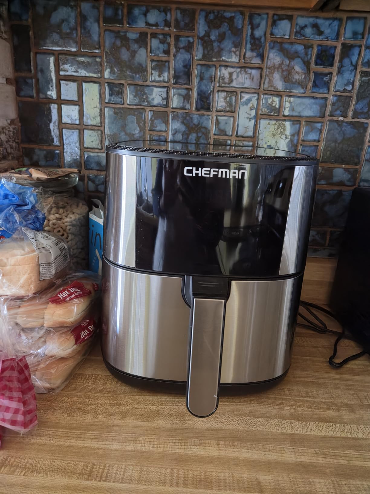 Chefman Air Fryer 8 Qt | TurboFry® 4-in-1 with 450°F Hi-Fry Option for Crispier Results | Bake, Dehydrate, Frozen | XL Nonstick Dishwasher-Safe Basket | Stainless Steel customer photo 2