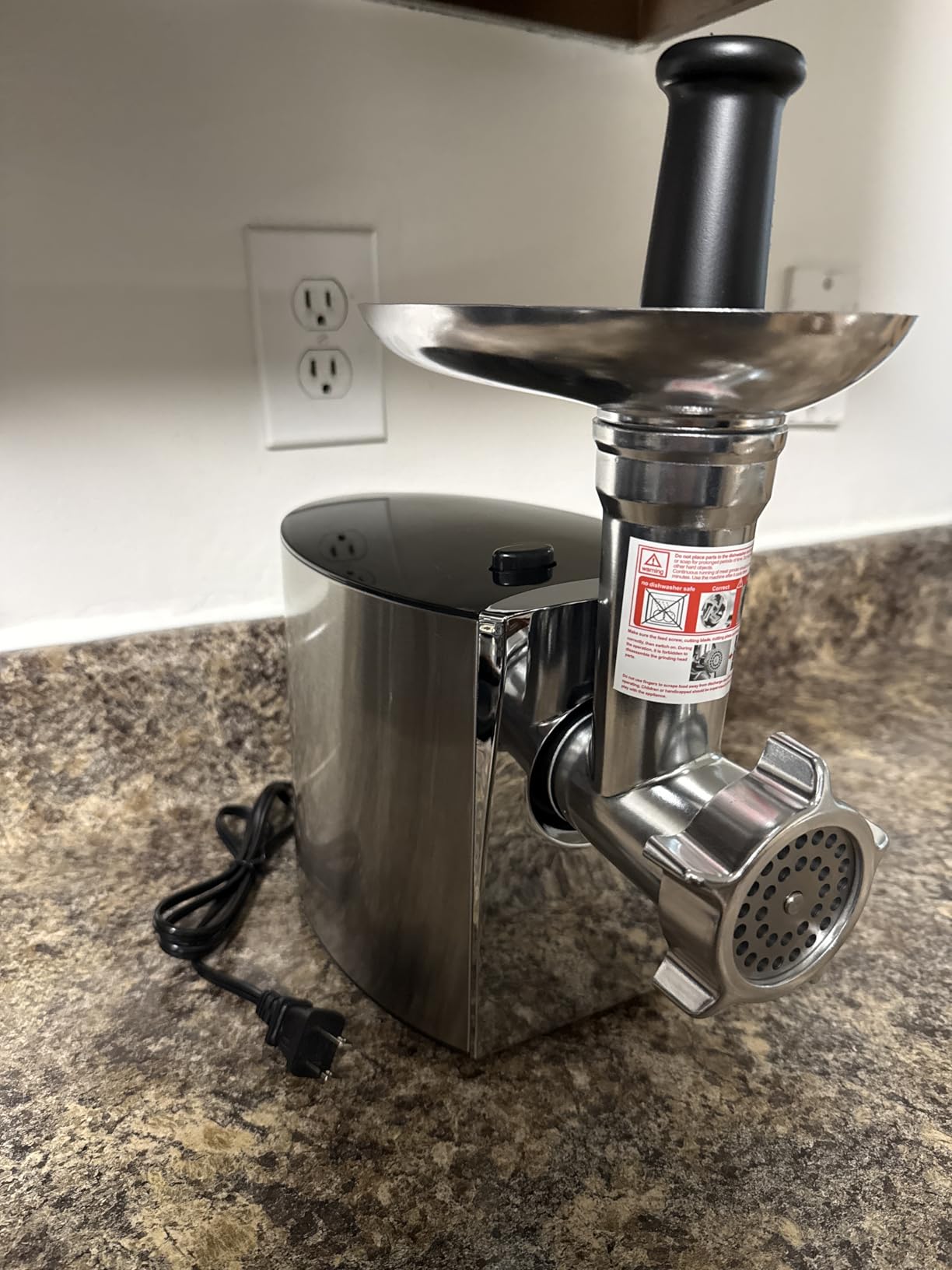 CHEFFANO Meat Grinder, 2800W Max Meat Grinder Electric, ETL Approved Heavy Duty Meat Mincer Machine with 2 Blades, 3 Plates, Sausage Stuffer Tubes & Kubbe Kit for Home Kitchen Use customer photo 2