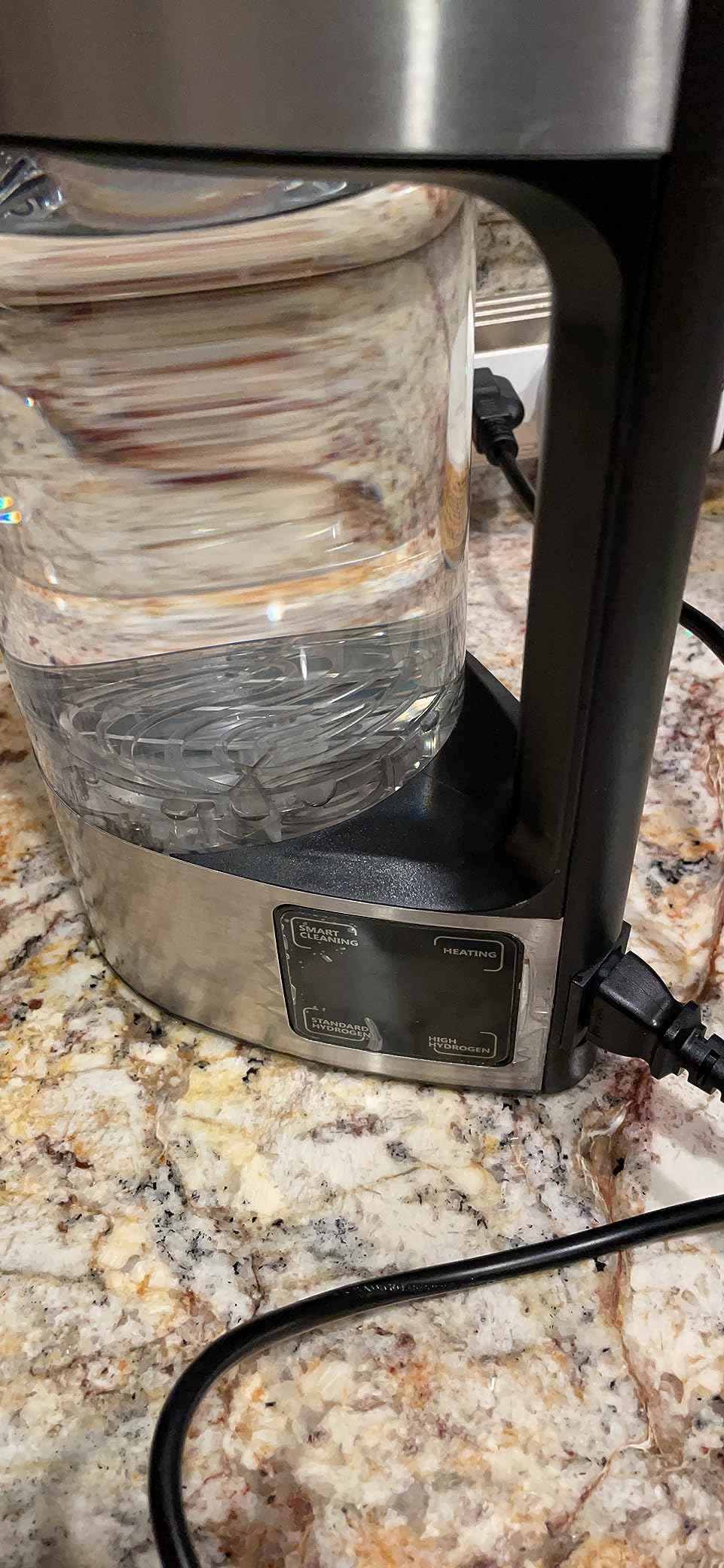 Hydrogen Water Machine Generator Maker | 2L Countertop Hydrogen Rich Water Maker System with SPE/PEM Electrolysis, Auto Cleaning, High Concentration H2 Production customer photo 1