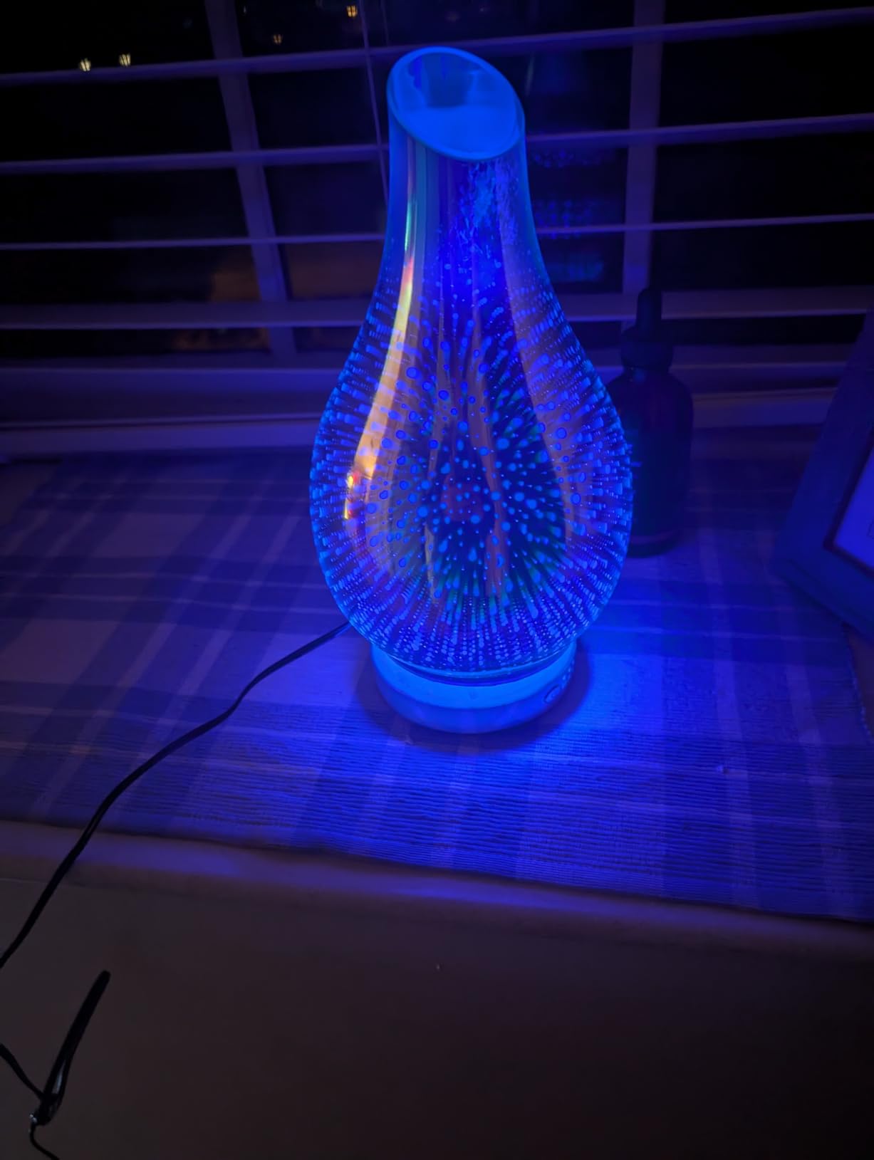 MAXWINER Essential Oil Diffusers Ultrasonic 3D Glass Aromatherapy Diffuser | 7 Colors, Auto Shut-off, Timer Setting, 120ml customer photo 2