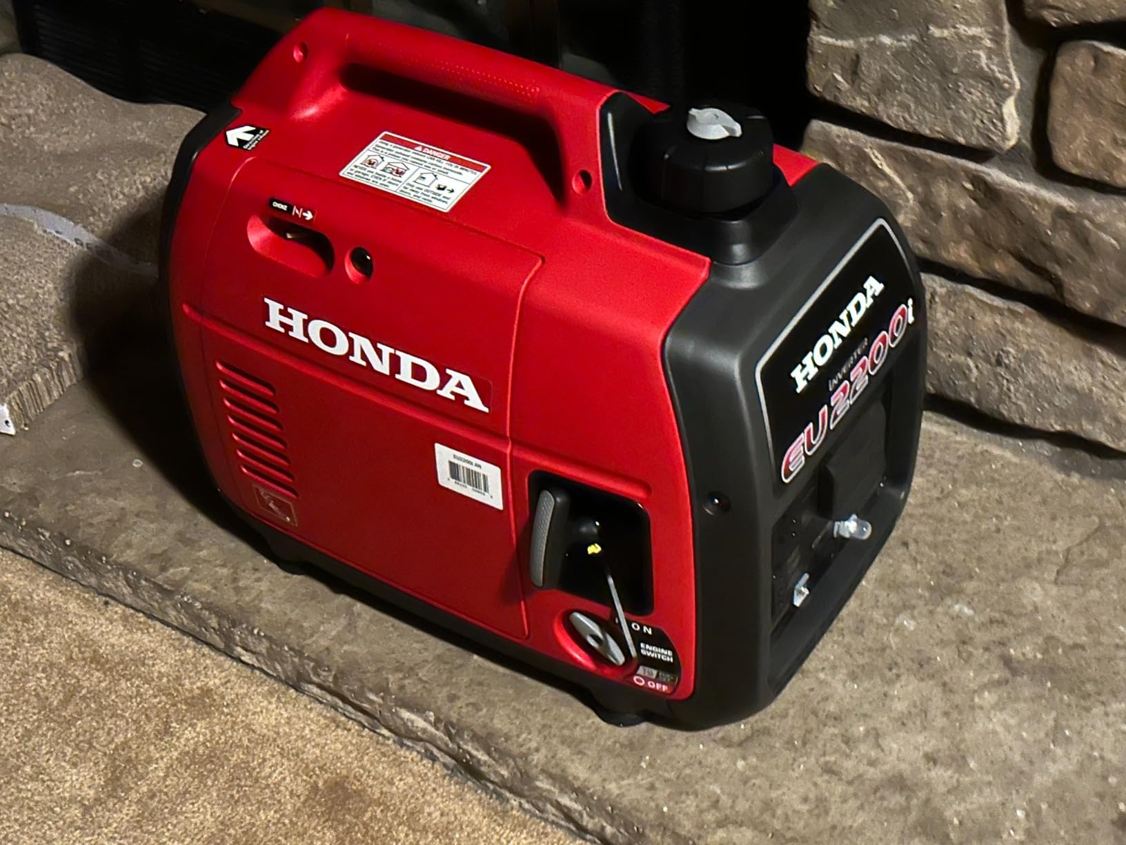 EU2200i 2200 Watt Inverter Generator (EU2200ITAN) | Super Quiet 120V Gas Powered Portable Generator for Camping or Home Backup Power Supply, Up to 8.1 Hour Run Time customer photo 1