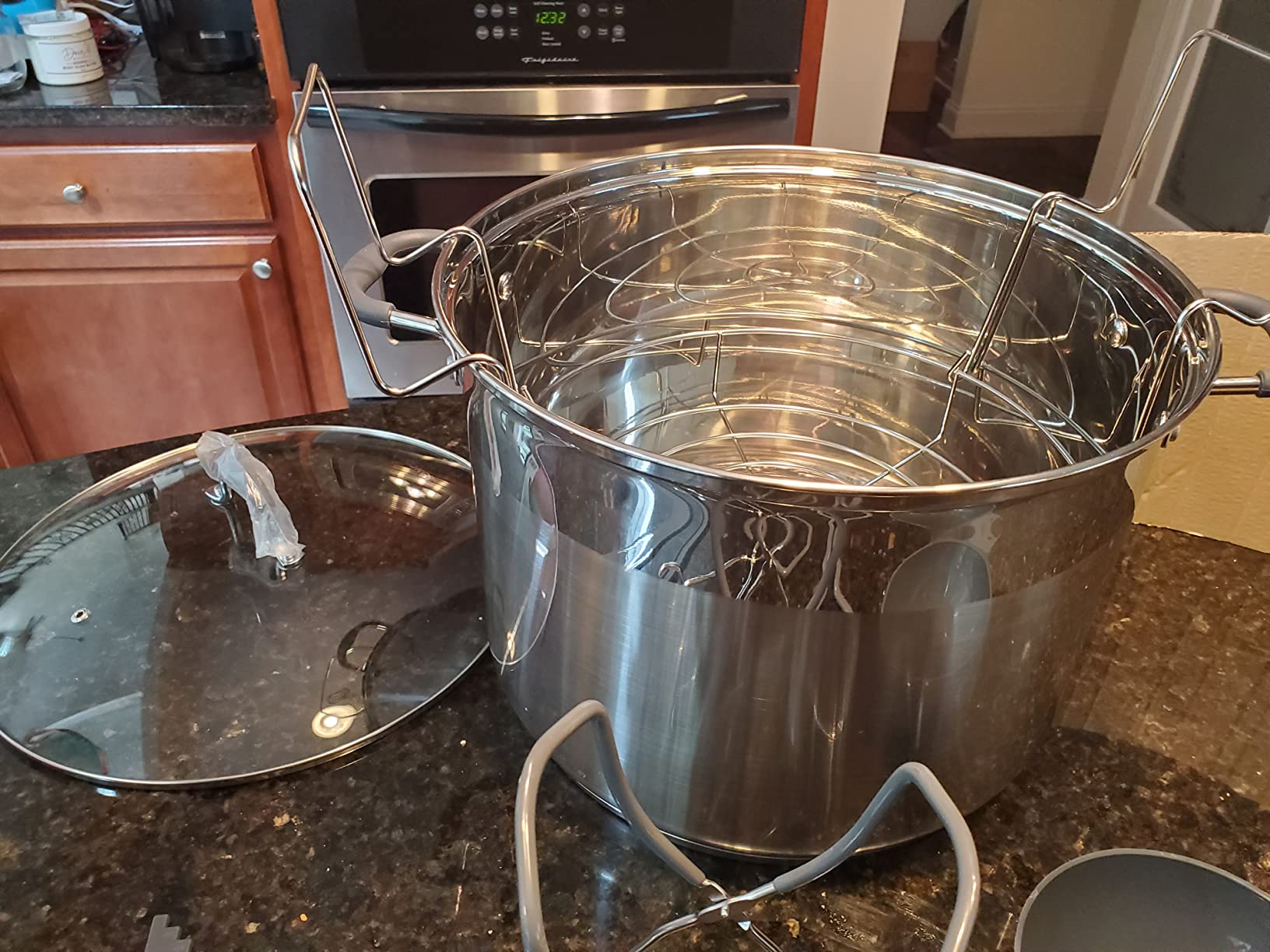 CONCORD 20 Quart Stainless Steel Canning Pot Set. Includes Canning Rack, Tongs, Jar Lifter, Funnel, Wrench, Lid Lifter, Mixer/Measurer (Induction Compatible) customer photo 1