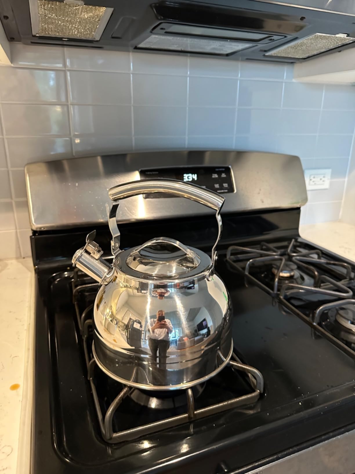 GIPFEL INTERNATIONAL Whistling Tea Kettle Stovetop - Food Grade Stainless Steel Teapot for Stove Top with Ergonomic Handle for Gas, Induction, Electric Stovetops 2.3 Quart customer photo 2