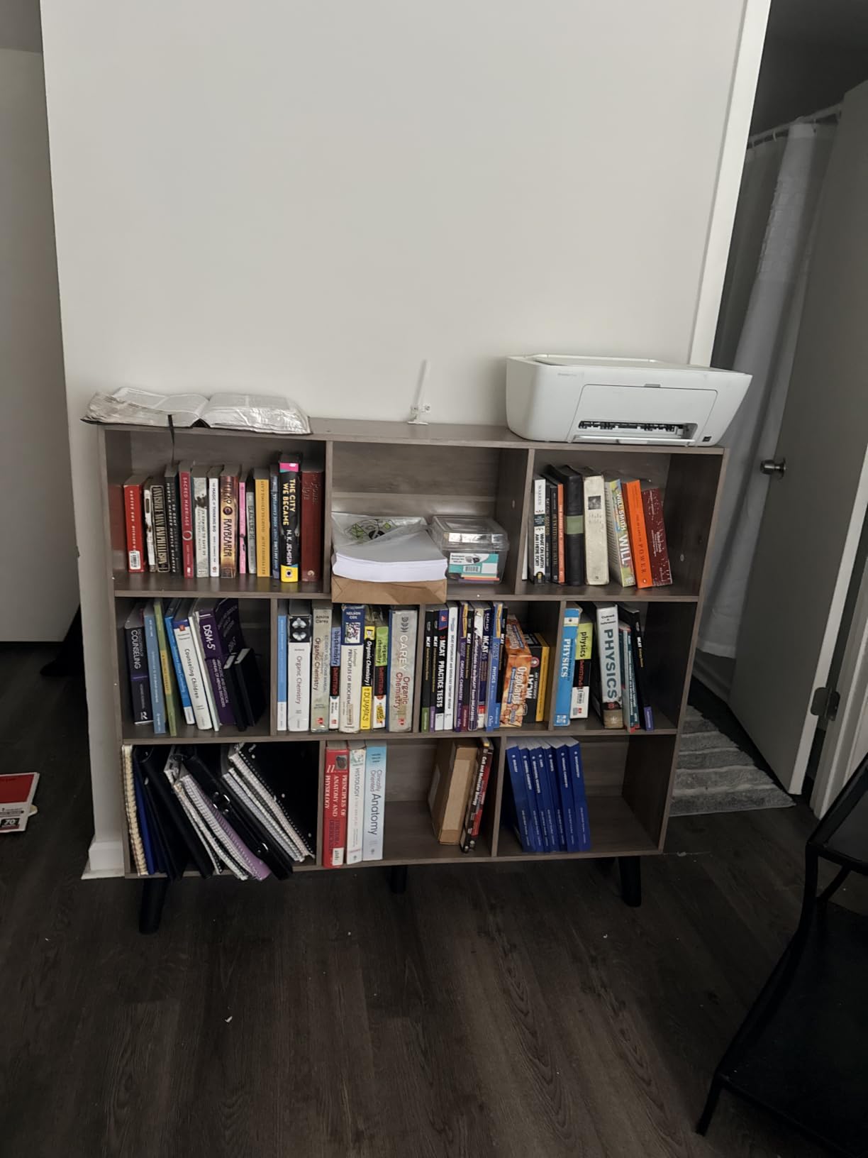 LEYAOYAO Cube Bookshelf, Mid-Century Modern Book Shelf with Legs, Brown | 3 Tier Bookcase, Rustic Wood Bookshelves, Freestanding Small Storage Organizer, Open Shelves for Bedroom, Living Room, Office customer photo 2