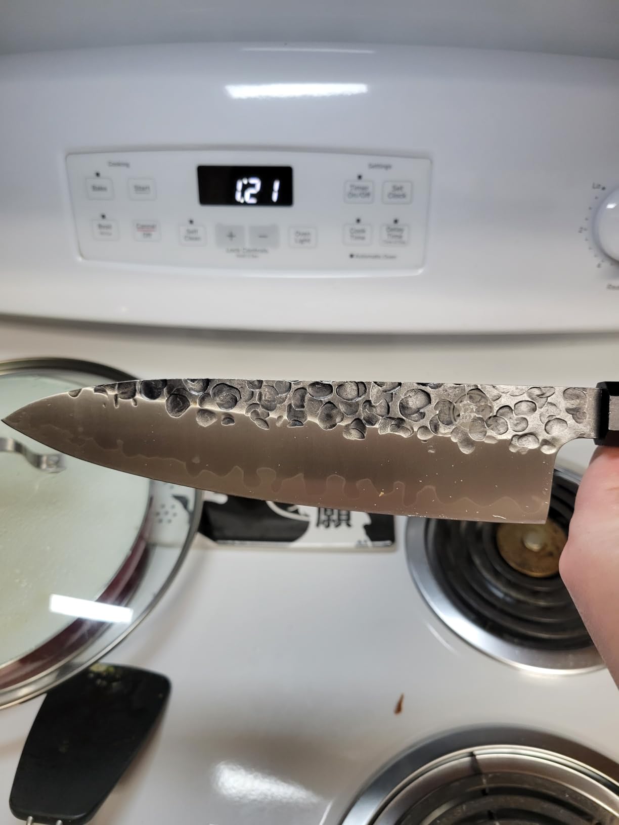MITSUMOTO SAKARI 8-Inch Japanese Gyuto Chef Knife, 3-Layer 9Cr18MoV | San-Mai High Carbon Stainless Steel, Hand-Forged Finish, Octagonal Rosewood Handle, Sandalwood Box customer photo 2