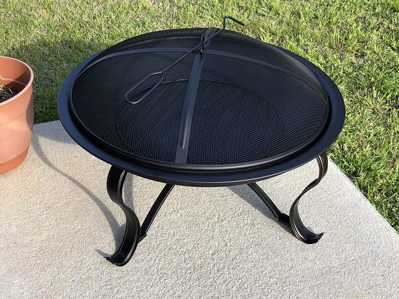 SINGLYFIRE 22 inch Fire Pit for Outside Outdoor Wood Burning Small Bonfire Pit Steel Firepit Bowl for Patio Camping Backyard Deck Picnic Porch, with Spark Screen, Log Grate, Poker customer photo 1