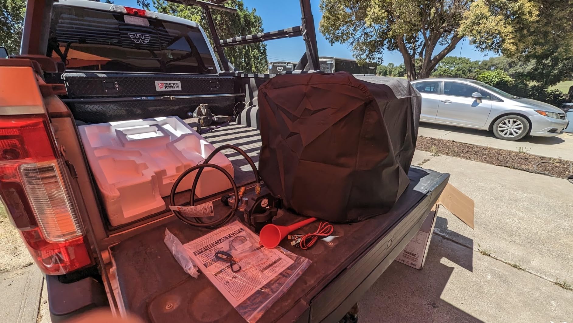 Generator Cover Waterproof, Heavy Duty Thicken 600D Polyester with Elastic Drawstring, Weather/UV Resistant Generator Cover for Universal Portable Generators 3000-5000 Watt (25''L x 24''W x21''H) customer photo 1
