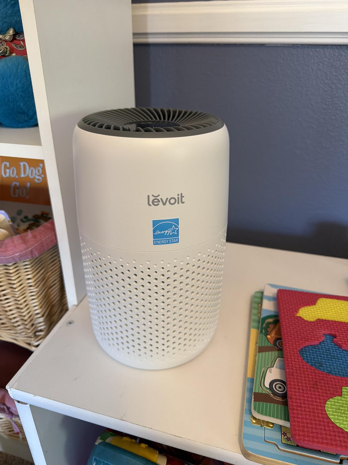 Levoit Air Purifiers for Bedroom Home Pets Dorm Room, Small Air Purifiers | Filter Cleaner with Fragrance Sponge, Filters Smoke, Allergens, Pet Dander, Odor, Dust, Office, Desktop, Core Mini-P, White customer photo 2
