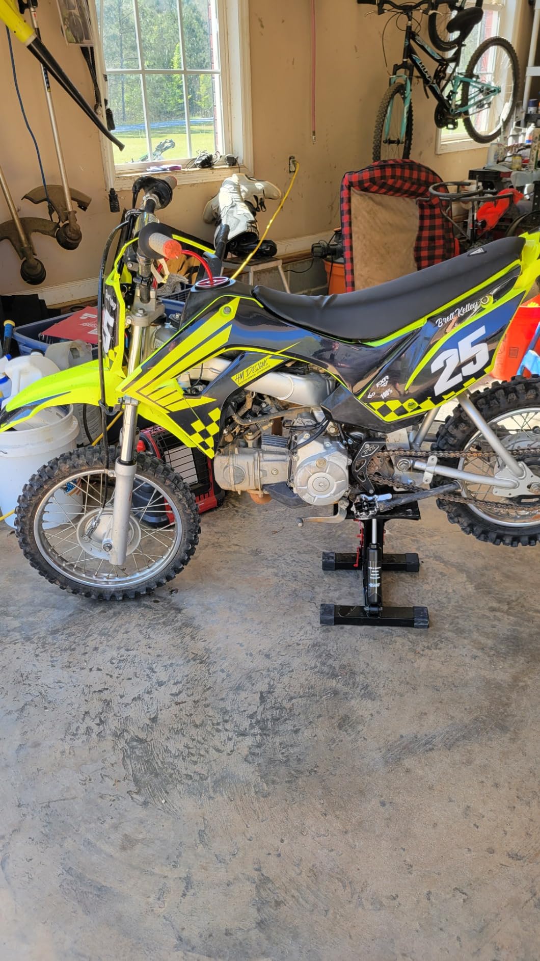 Hydraulic Dirt Bike Stand 1000lbs for Motorcycle Maintenance Oil Change | Motorcycle Lift, Motorcycle Jack Stand, NBR Rubber Pad, Alloy Steel Frame, Nylon Bushings customer photo 1