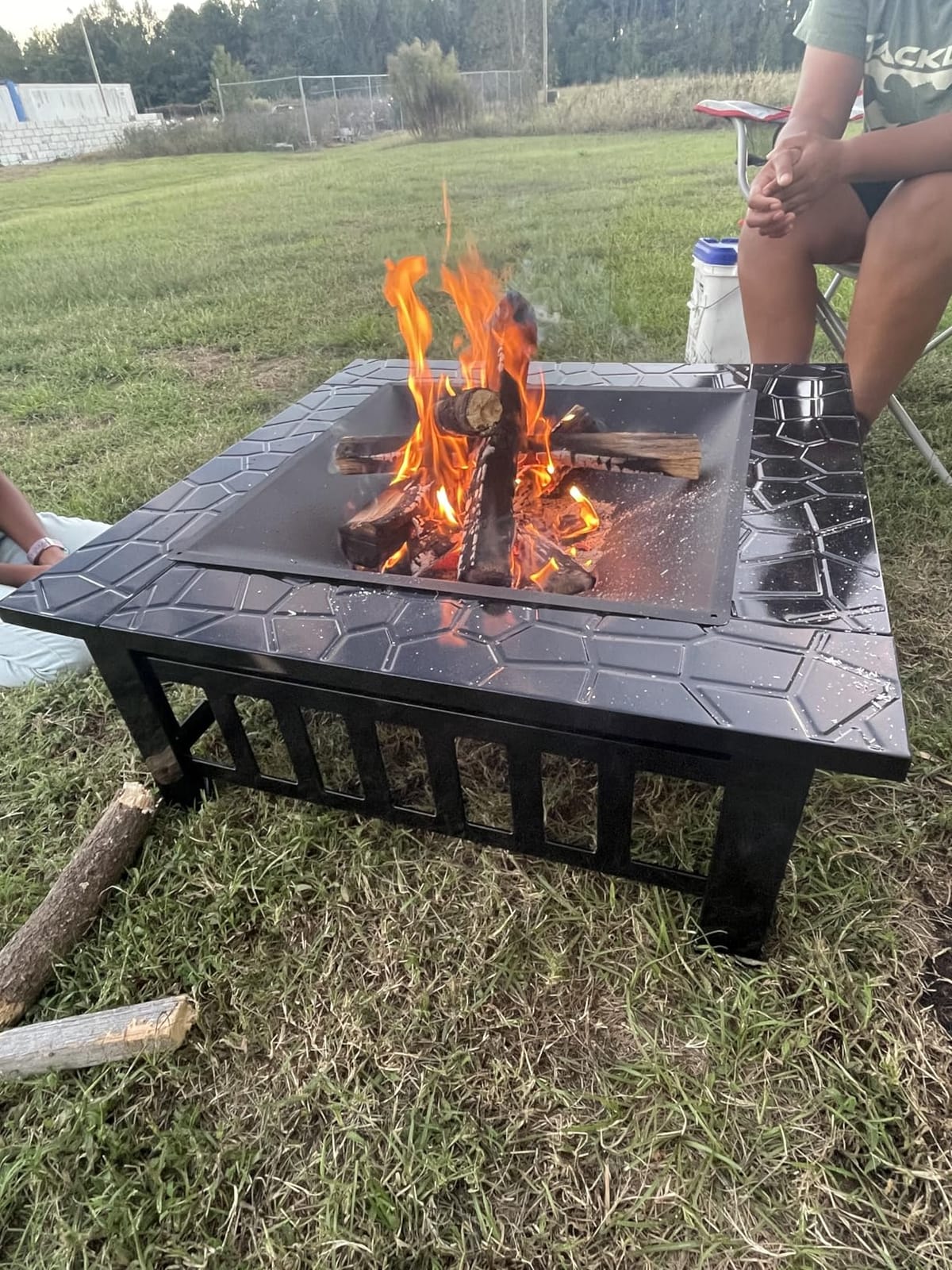 Devoko Outdoor Fire Pit, 32 Inch Firepit Table Metal Outdoor Fireplaces | with Waterproof Cover for Outside Patio Camping (Black) customer photo 1