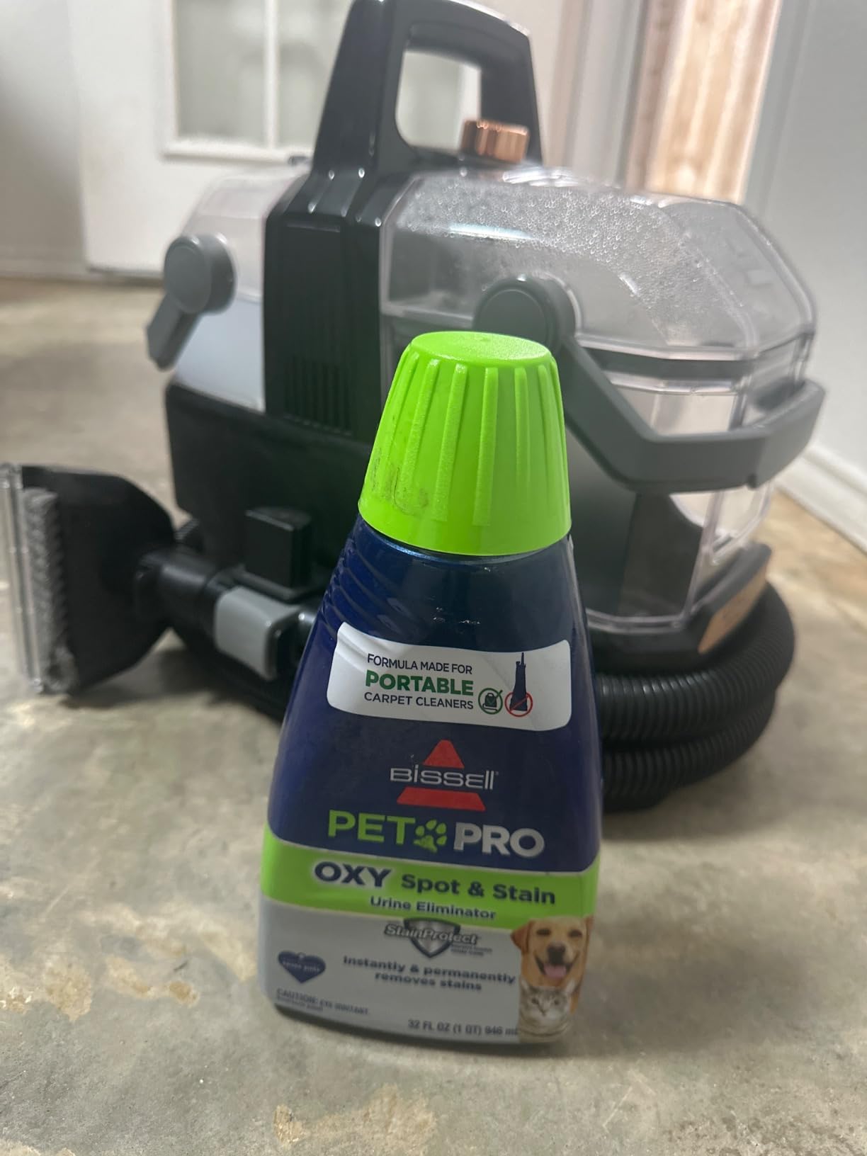 Bissell PET PRO OXY Spot & Stain Formula for Portable Carpet Cleaners, 32 oz., 2034 customer photo 2