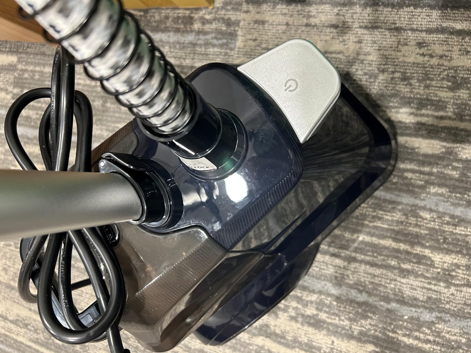 SALAV Heavy Duty Commercial Full-Size Garment Steamer with Foot Pedals and Extra Large 3L (101.5 oz) Water Tank, 1800 watts of Powerful Steam (Navy) customer photo 2