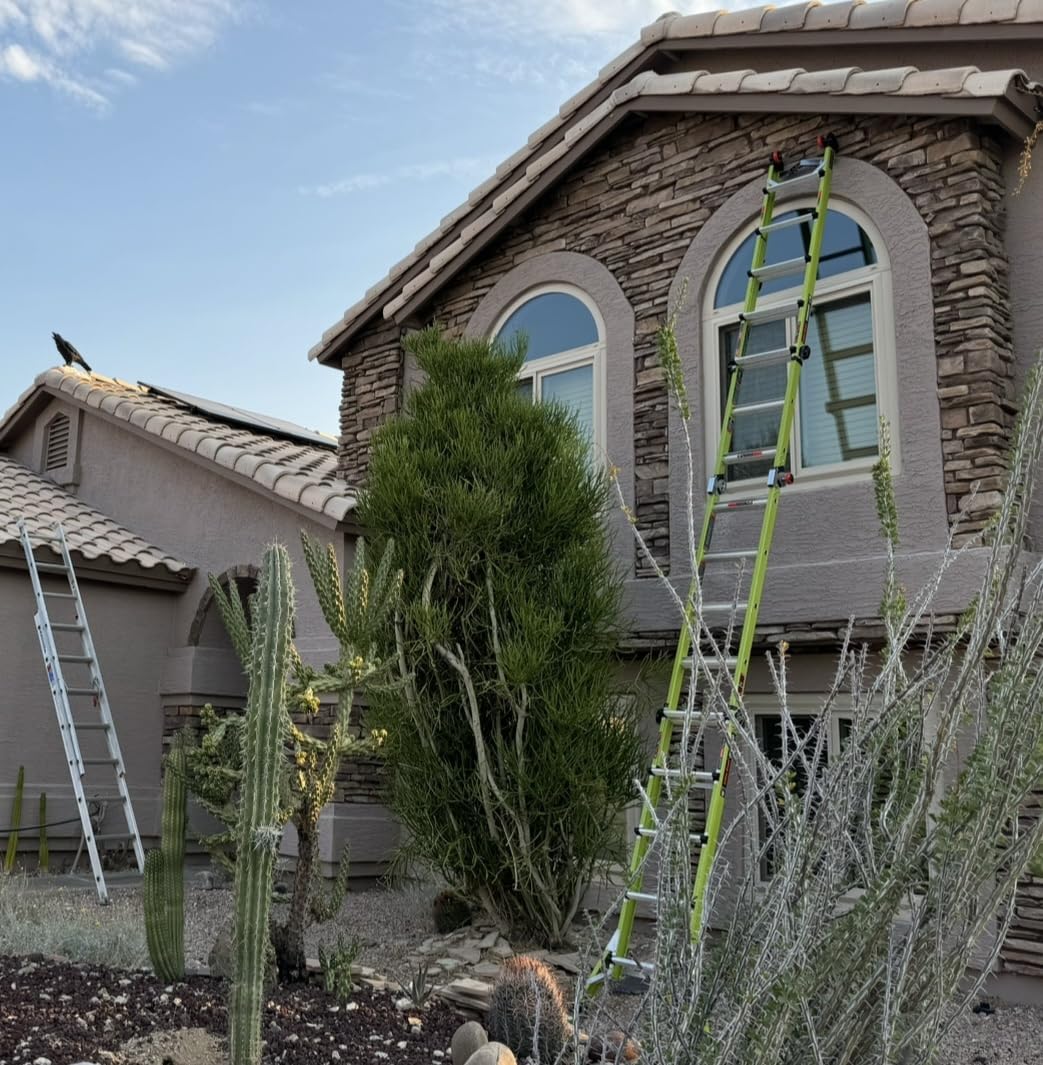 Little Giant Conquest 2.0, 22 ft Multi-Position Ladder, Non-Conductive Hi-Viz Green Fiberglass, Type 1A, 300 lbs Weight Rating customer photo 1