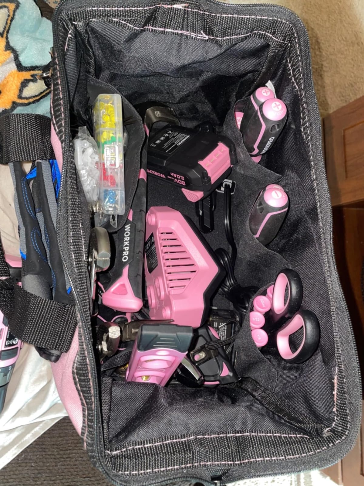 WORKPRO Home Tool Set with 20V Cordless Drill, Household Repairing Tool Kit, 157PCS customer photo 2