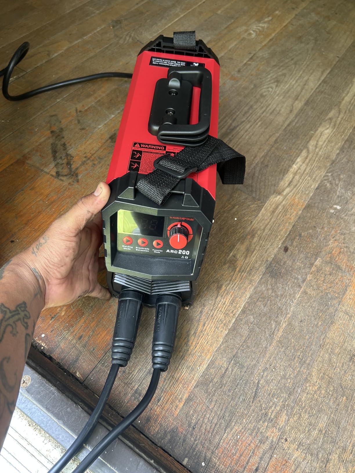 ARCCAPTAIN Stick Welder, 200A ARC/Lift TIG Welding Machine, 110V/220V | Large LED Display / Synergic Control / IGBT Inverter / Hot Start, Arc Force, Anti-Stick / Portable Welder / Easy to Operate customer photo 1