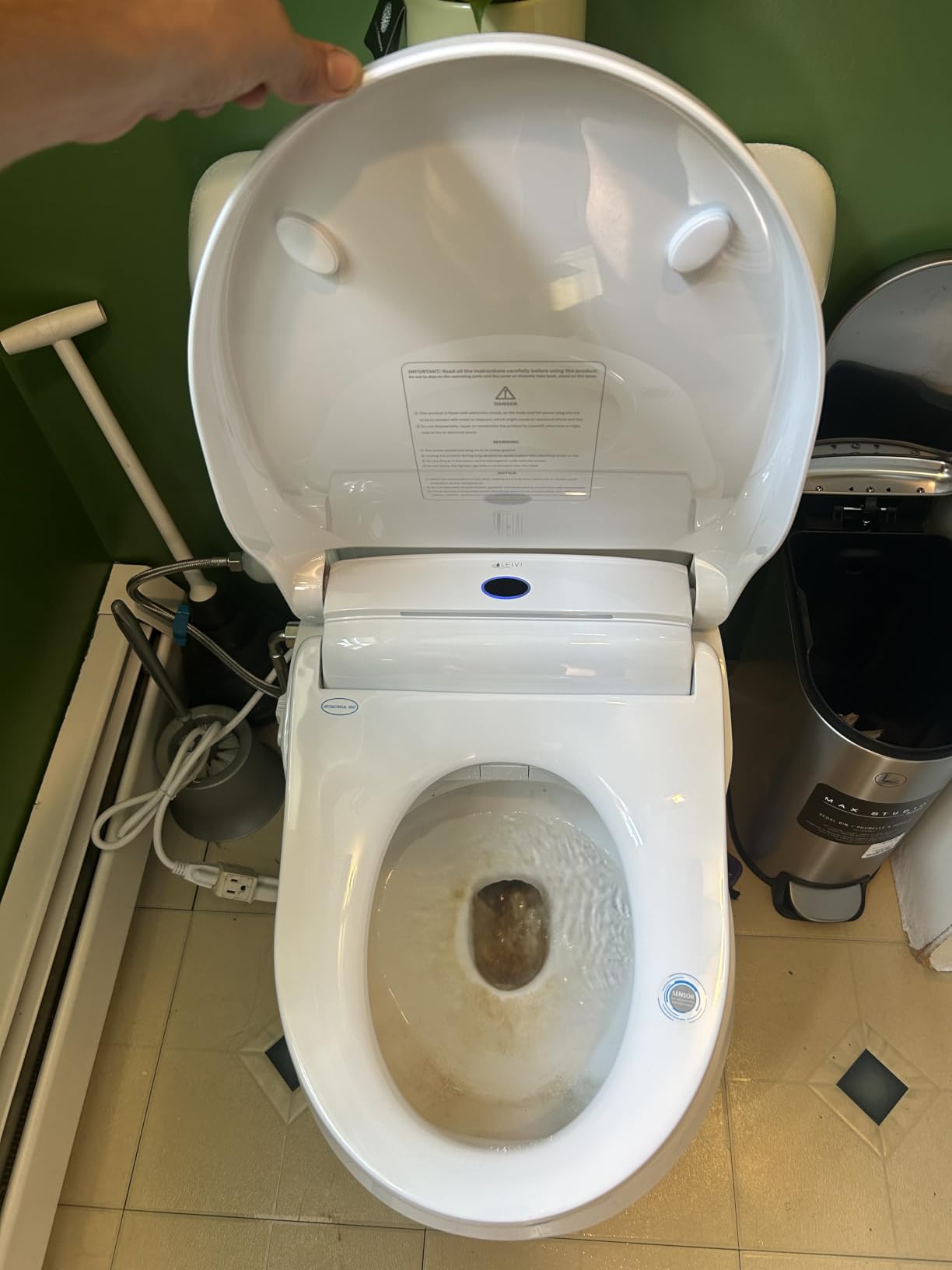 LEIVI Electric Bidet Toilet Seat with Wireless Remote and Side Panel, Multiple Spray Modes, Adjustable Heated Seat, Warm Water and Air Dryer, Auto LED Nightlight, Elongated customer photo 1