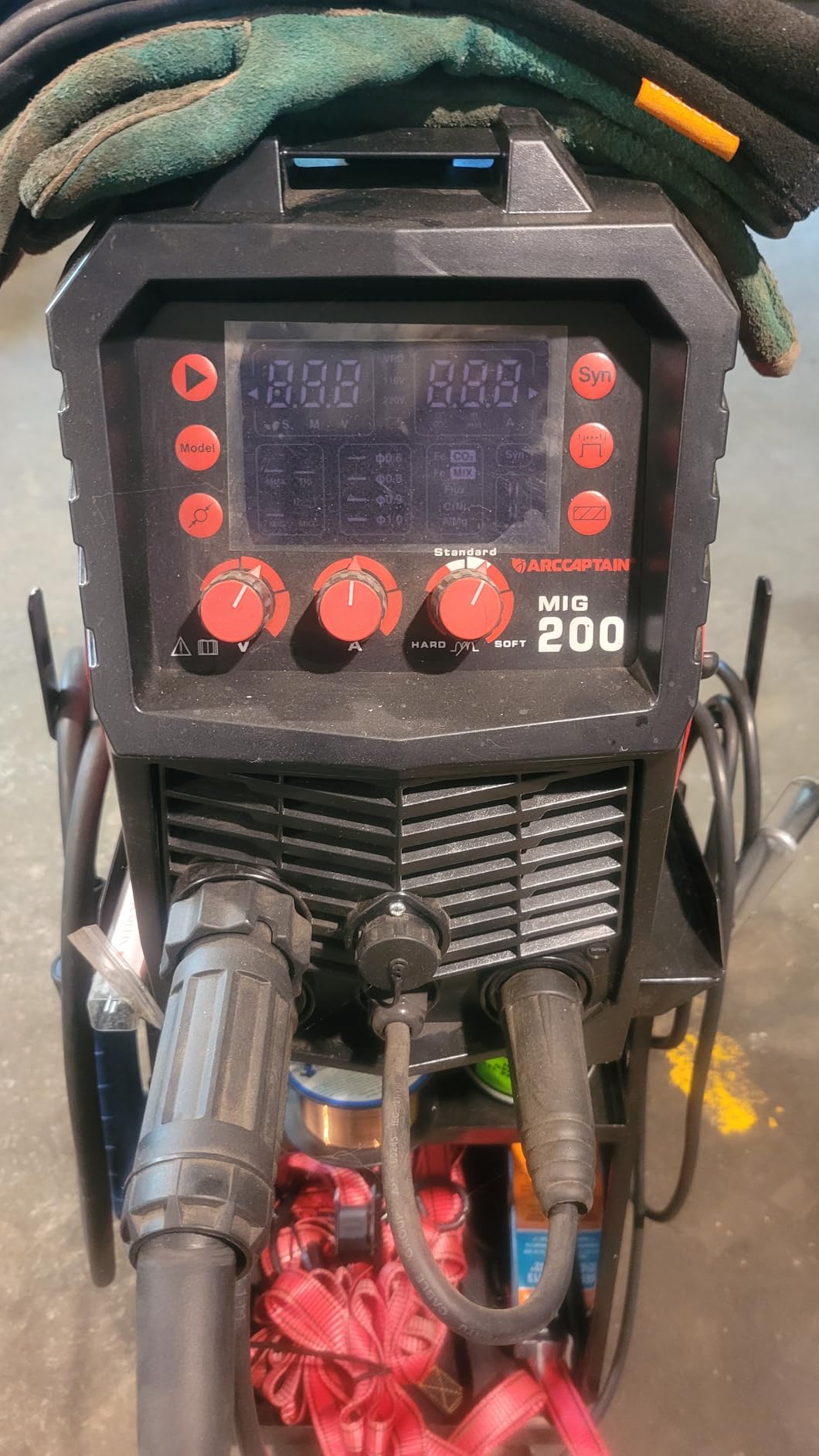 ARCCAPTAIN 200A MIG Welder 110V 220V 6 in 1 Aluminum Welding Machine MIG200 customer photo 2