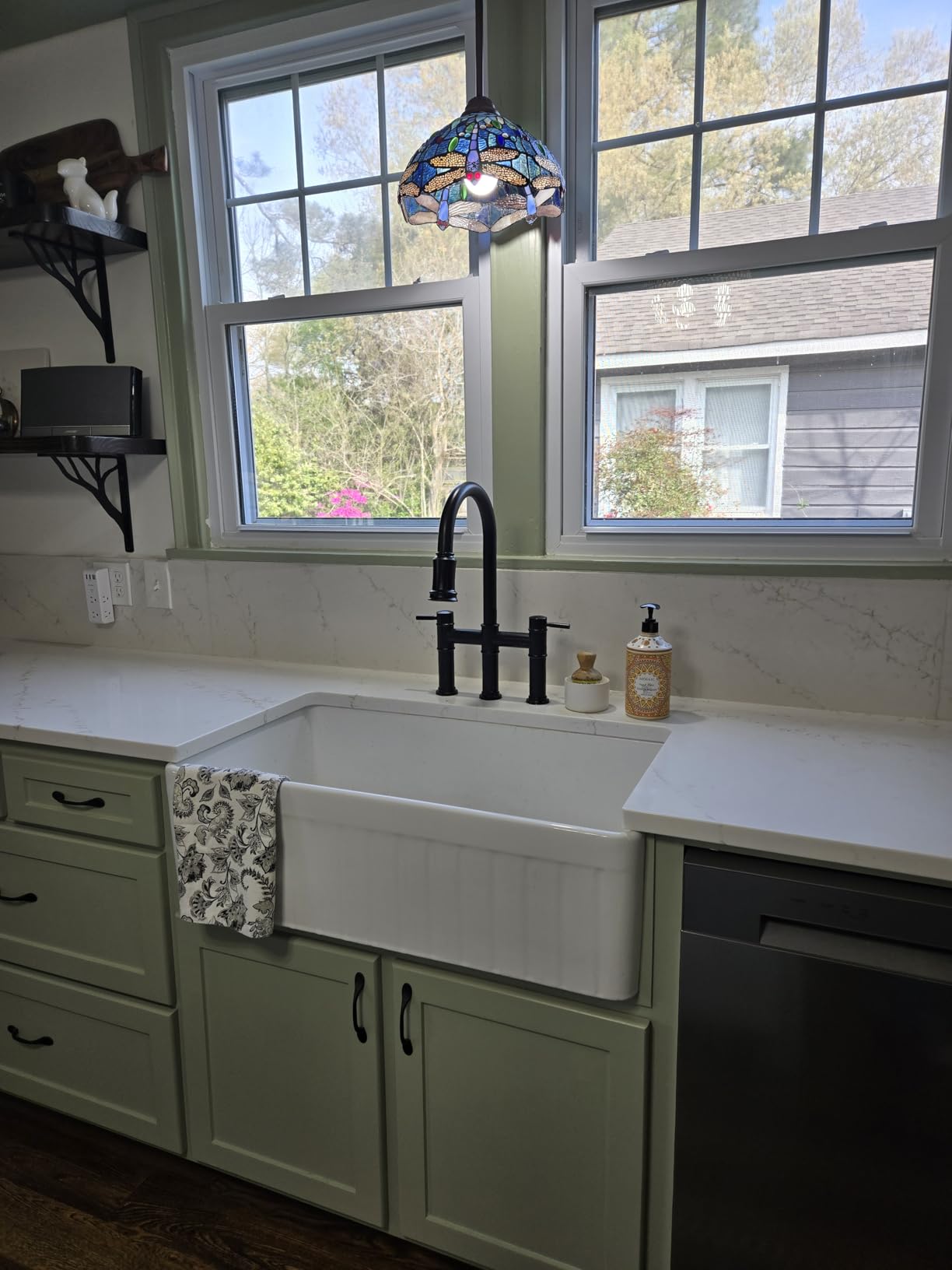DeerValley White Farmhouse Sink Apron Front Farm Kitchen Sink 33 inch - Single Bowl Deep Drop-in Undermount Reversible Sinks with Grid & Strainer customer photo 1