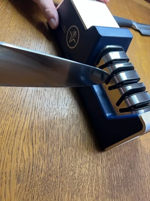 Homly Professional Electric Knife Sharpeners for Kitchen Knives with Diamond Abrasives and Precision Angle Guides, Multifunctional 3-Stage Slots, Applicable to Straight Knife and Ceramic Knife customer photo 1