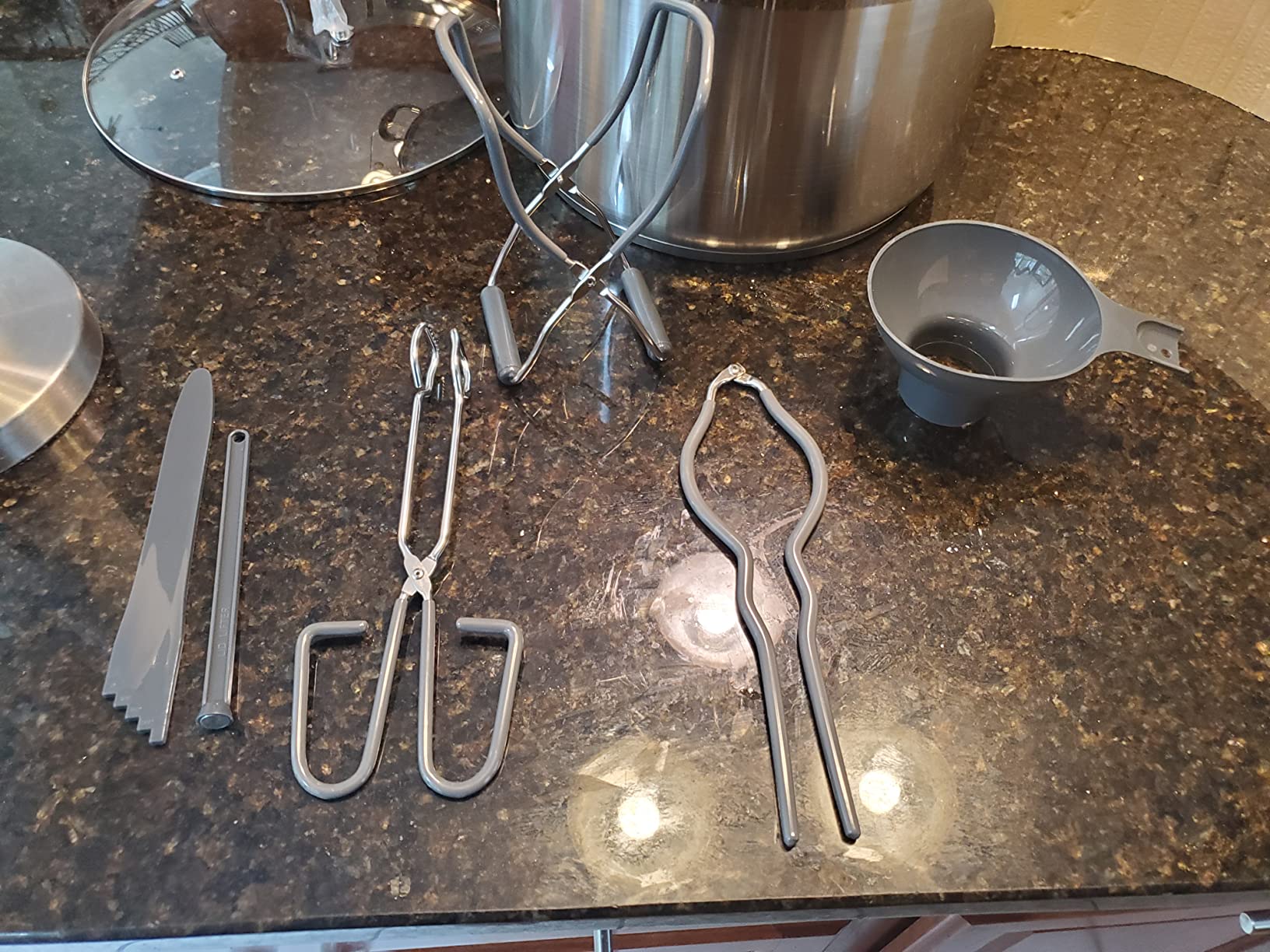 CONCORD 20 Quart Stainless Steel Canning Pot Set. Includes Canning Rack, Tongs, Jar Lifter, Funnel, Wrench, Lid Lifter, Mixer/Measurer (Induction Compatible) customer photo 1