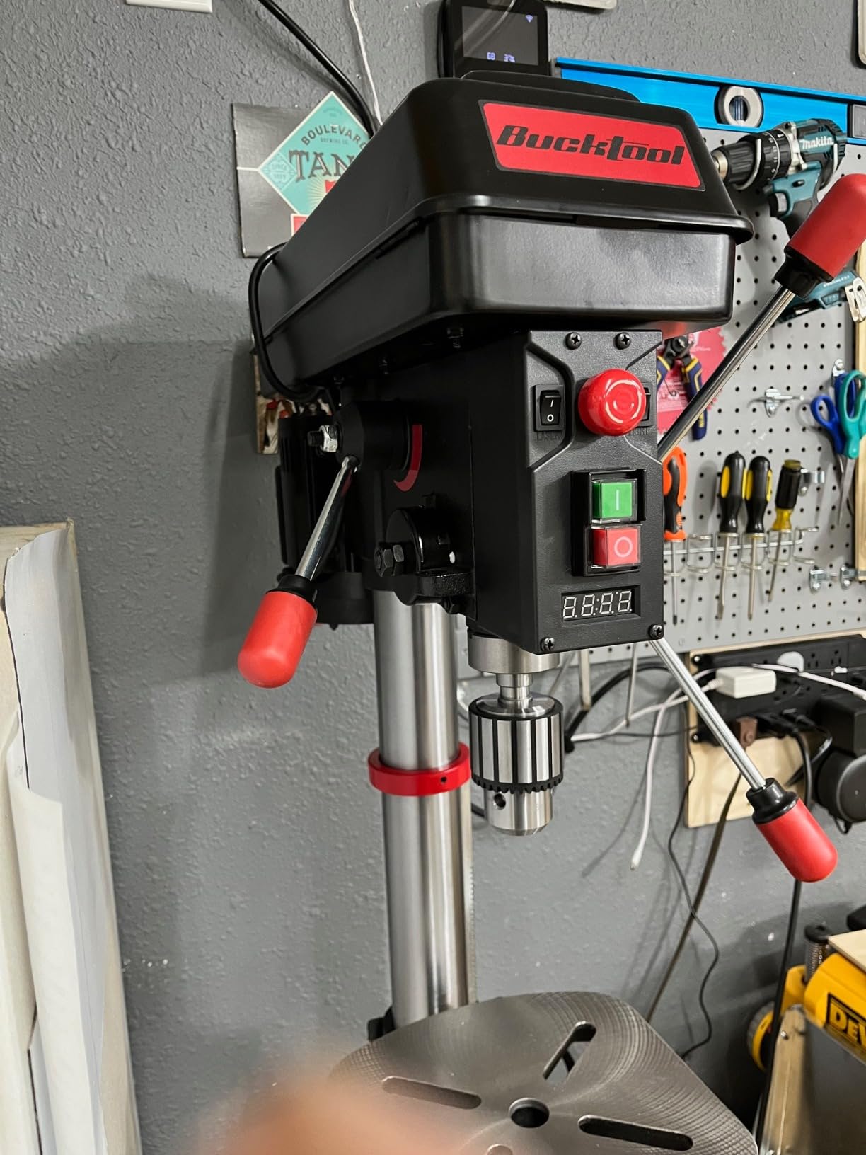 BUCKTOOL 12-Inch Benchtop Drill Press, 580-3200 RPM, 6.2A 3/4 HP Motor | 2-Inch Spindle Travel, 1/32-5/8-Inch Keyed Chuck, 360°/45° Drill Press Table, Class IIIA 2.5mW Laser and Work Light customer photo 2