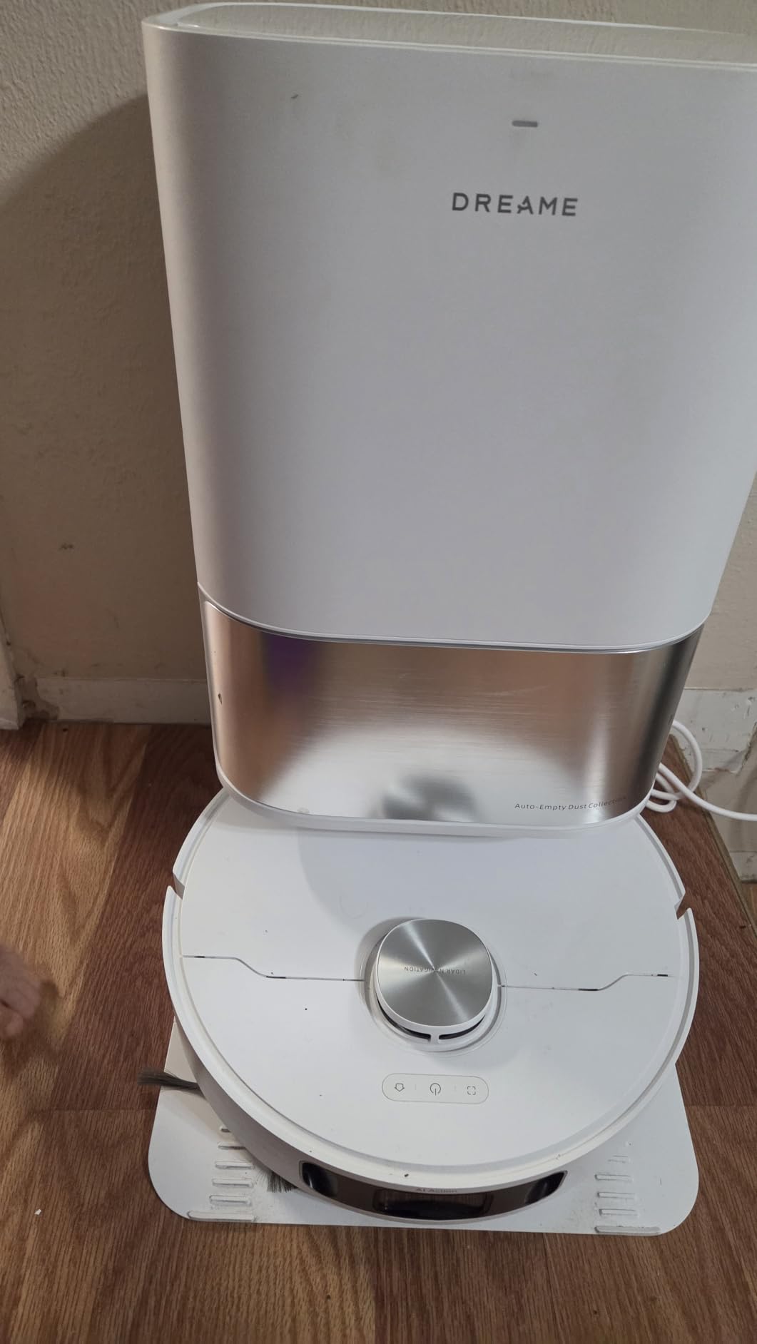 Dreame L10s Ultra Robot Vacuum and Mop Combo, Auto Mop Cleaning and Drying, Self-Refilling and Self-Emptying Base for 60 Days of Cleaning, 5300Pa Suction and AI Navigation, Compatible with Alexa customer photo 1