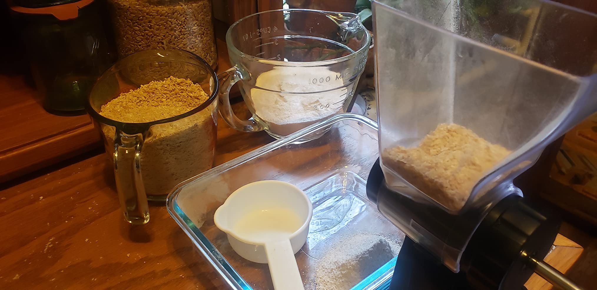 Kitchen Crop Hand Crank Grain Mill Wheat Flour Grinder, Stainless Steel Metal Burrs customer photo 1