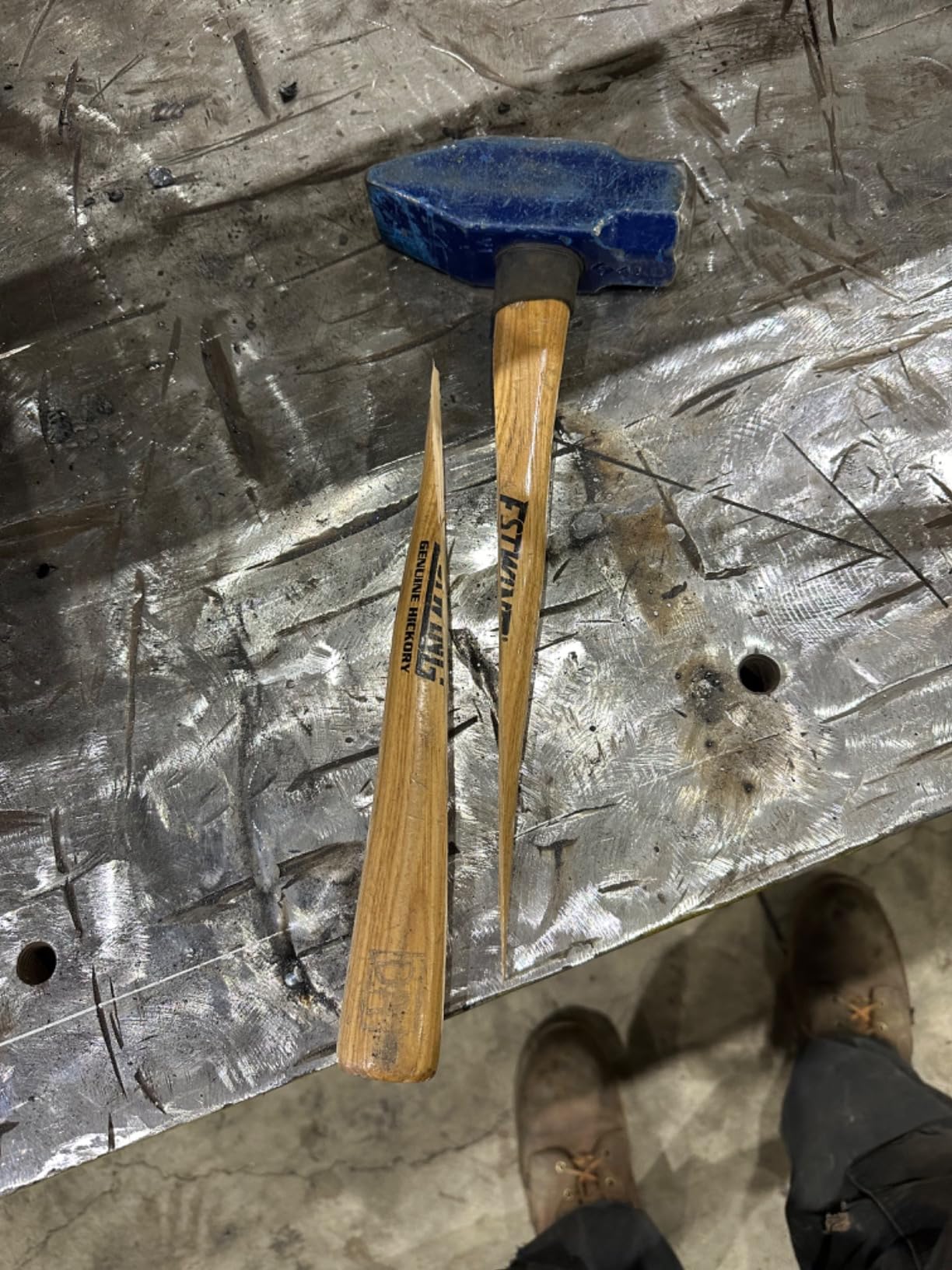 Estwing 4 lb Blacksmith Hammer with 14-Inch Hickory Wood Handle, Fully Forged Induction Hardened Head, Cross Peen End for Driving Small Nails and Working in Hard-to-Reach Places, Model #62314 customer photo 2