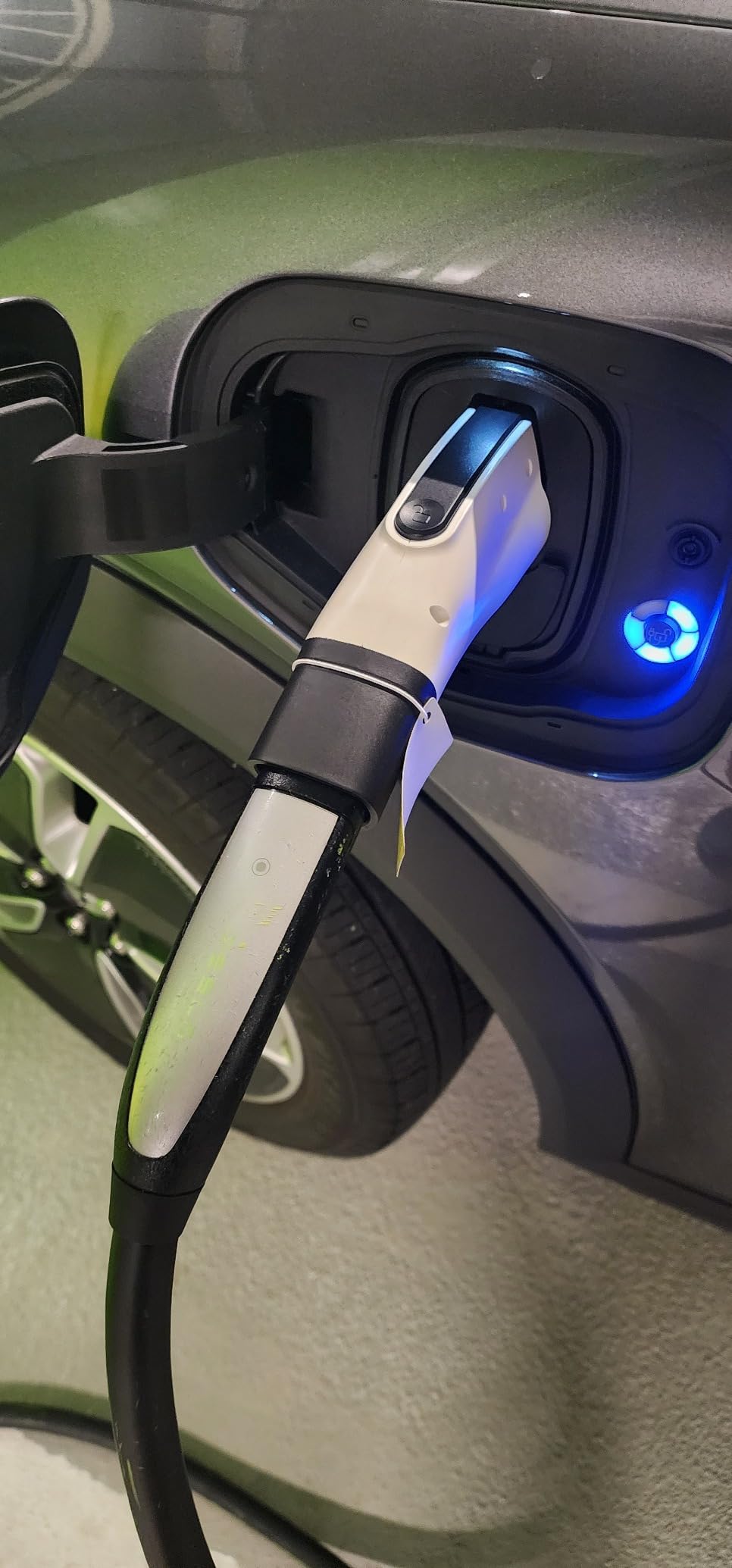 EV Charger Adapter for Tesla to J1772, Up to 60A 250V, IP65, NACS to J1772 Adapter, J1772 EV Charging Adapter Compatible with Tesla Wall Connector/Tesla Destination/Mobile Charger (for J1772 EVs Only) customer photo 1