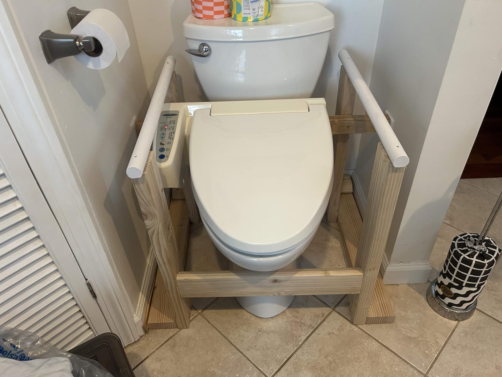 Medical king Toilet Safety Rail - Adjustable Detachable Toilet Safety Frame with Handles Heavy-Duty Toilet Safety Rails Stand Alone - Toilet Safety Rails for Elderly, Handicapped - Fits Most Toilets customer photo 2